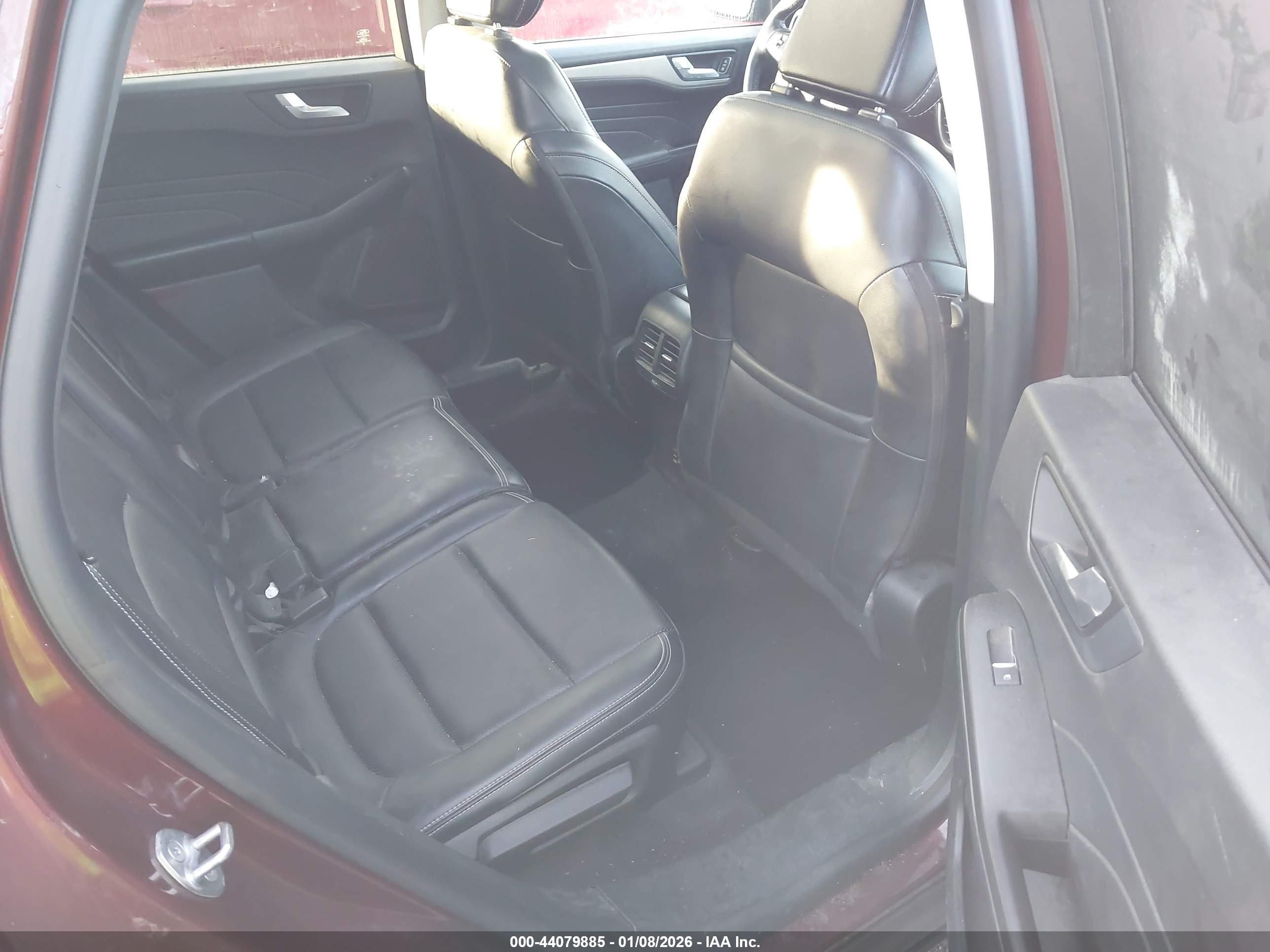 FORD ESCAPE image 8