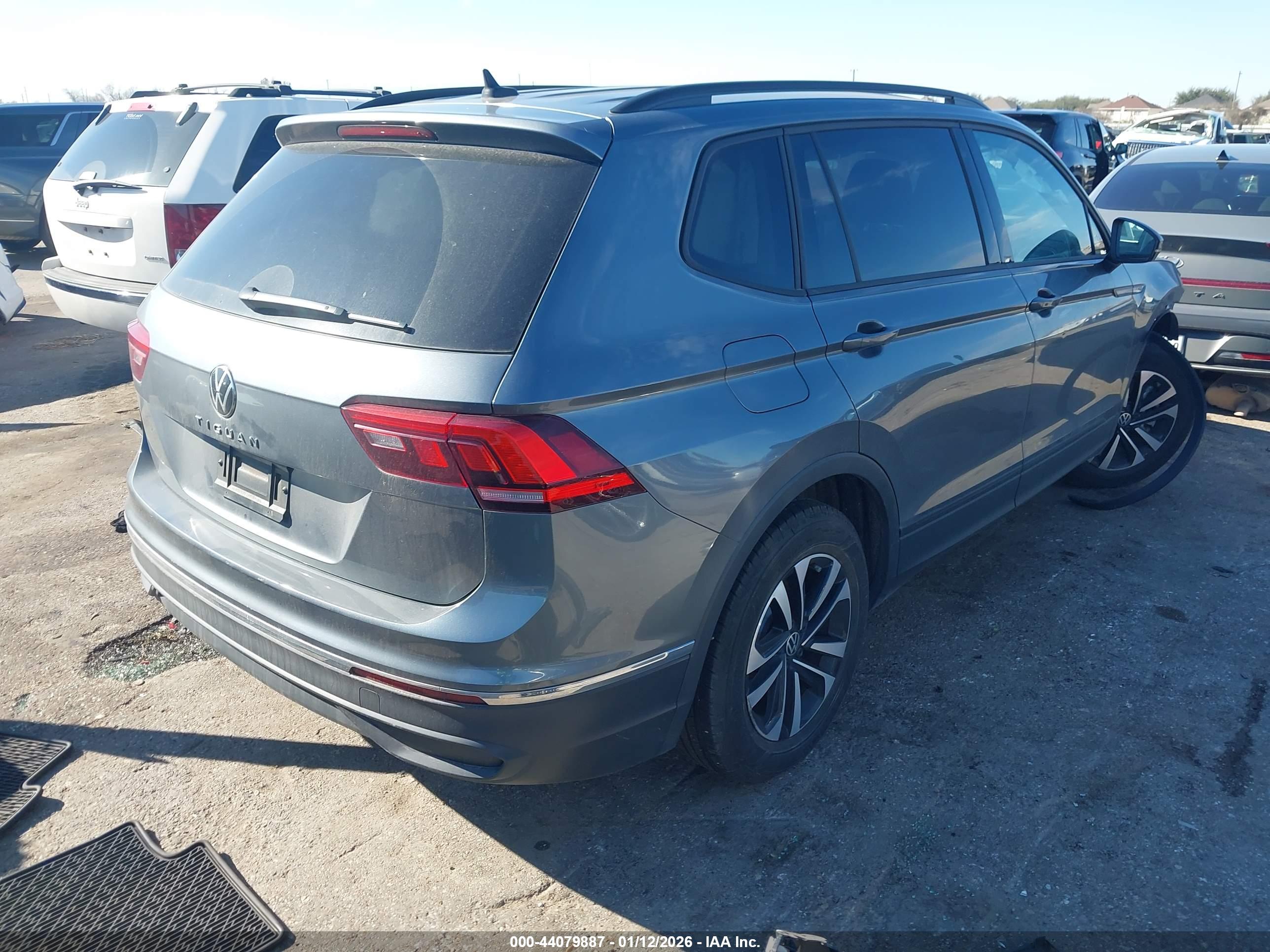 VOLKSWAGEN TIGUAN image 4