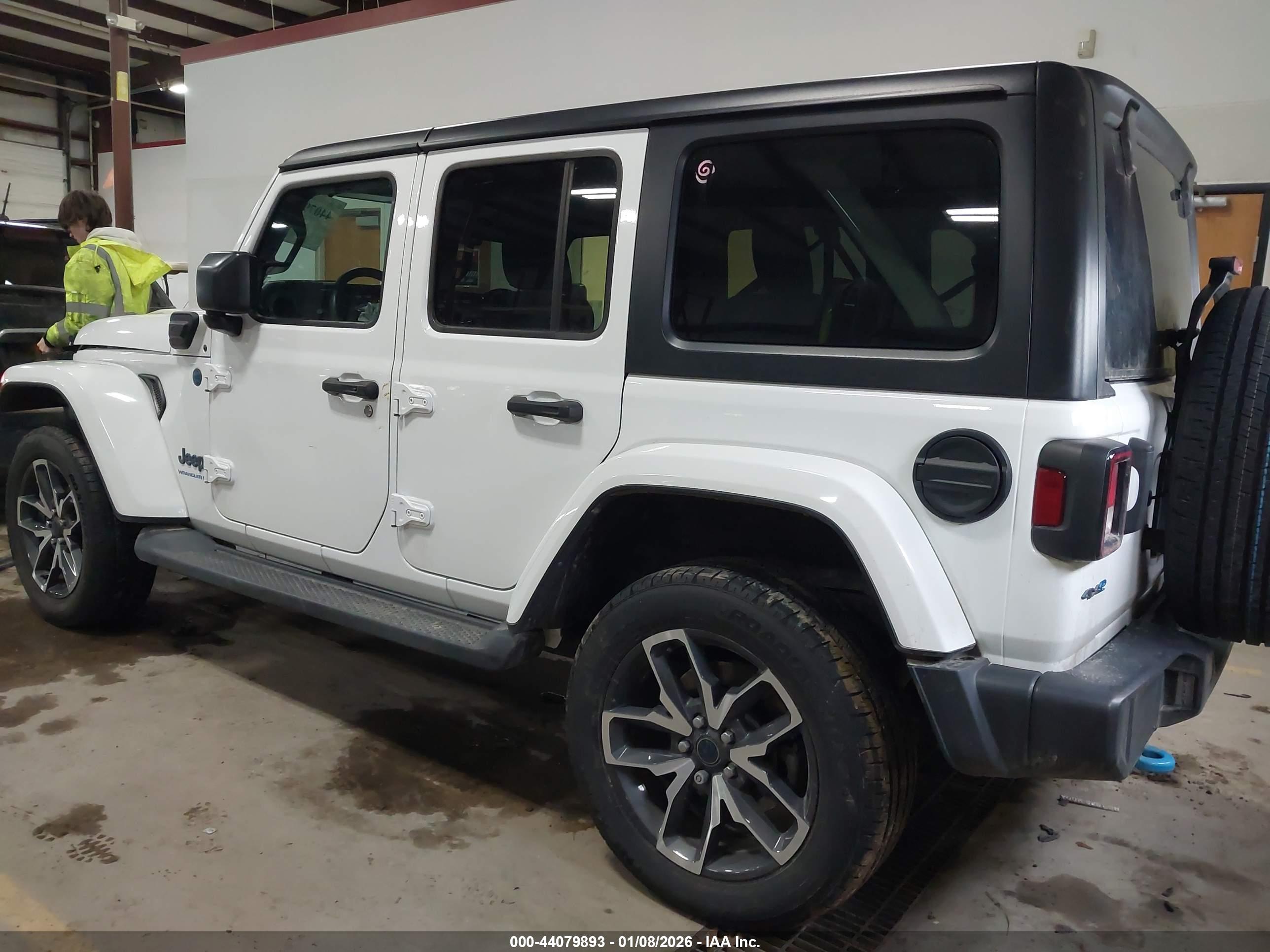 JEEP WRANGLER image 3