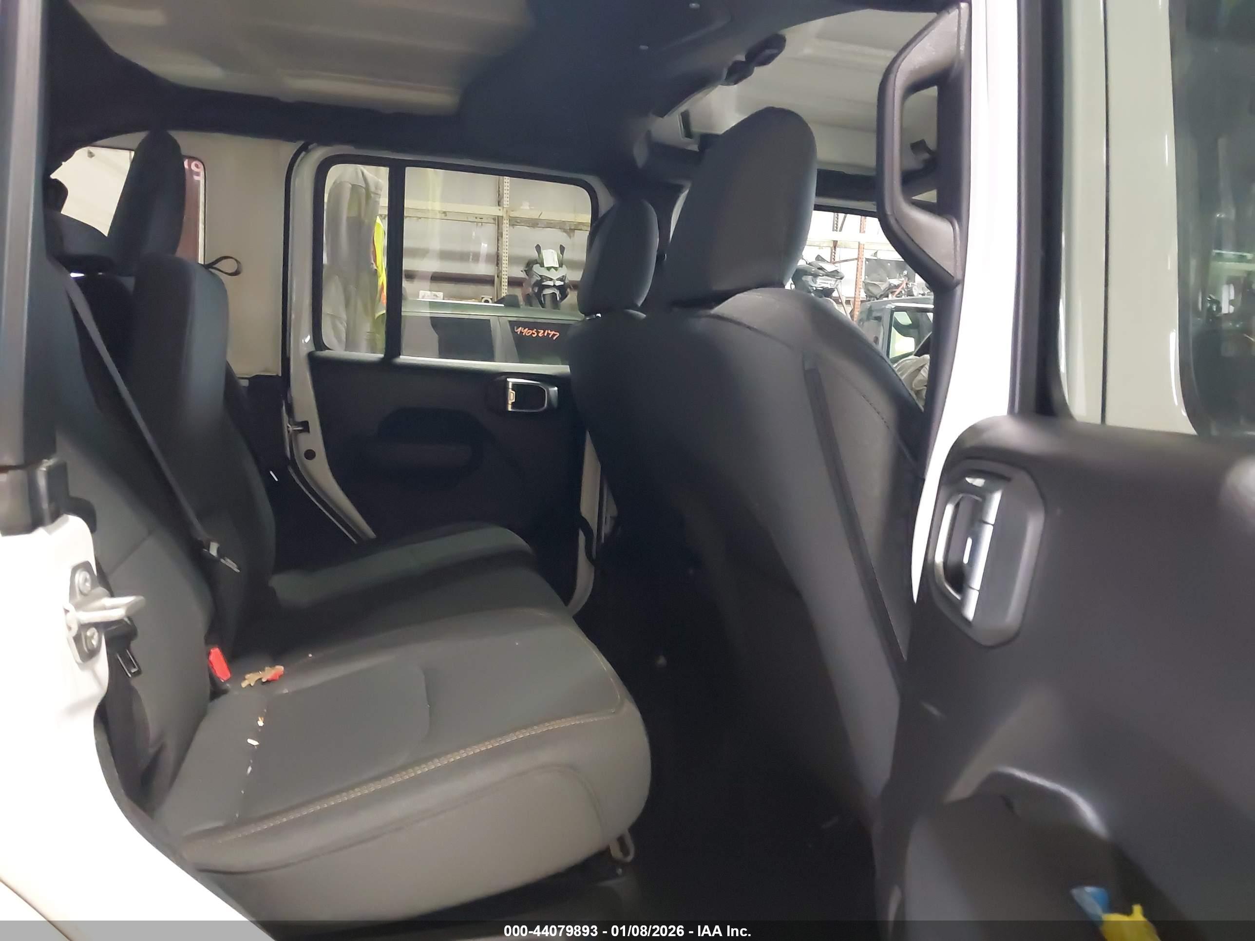 JEEP WRANGLER image 8