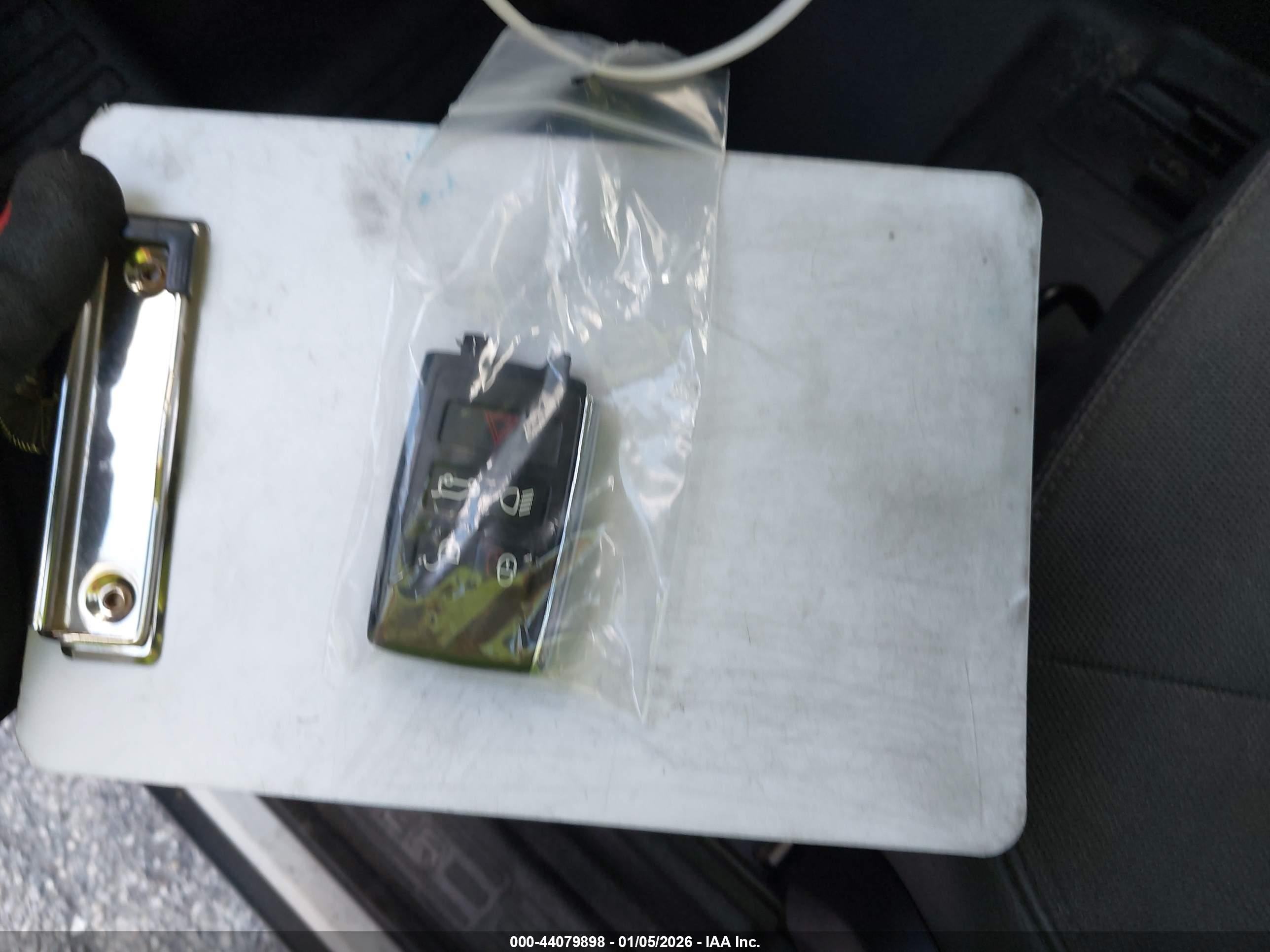 LAND ROVER image 11