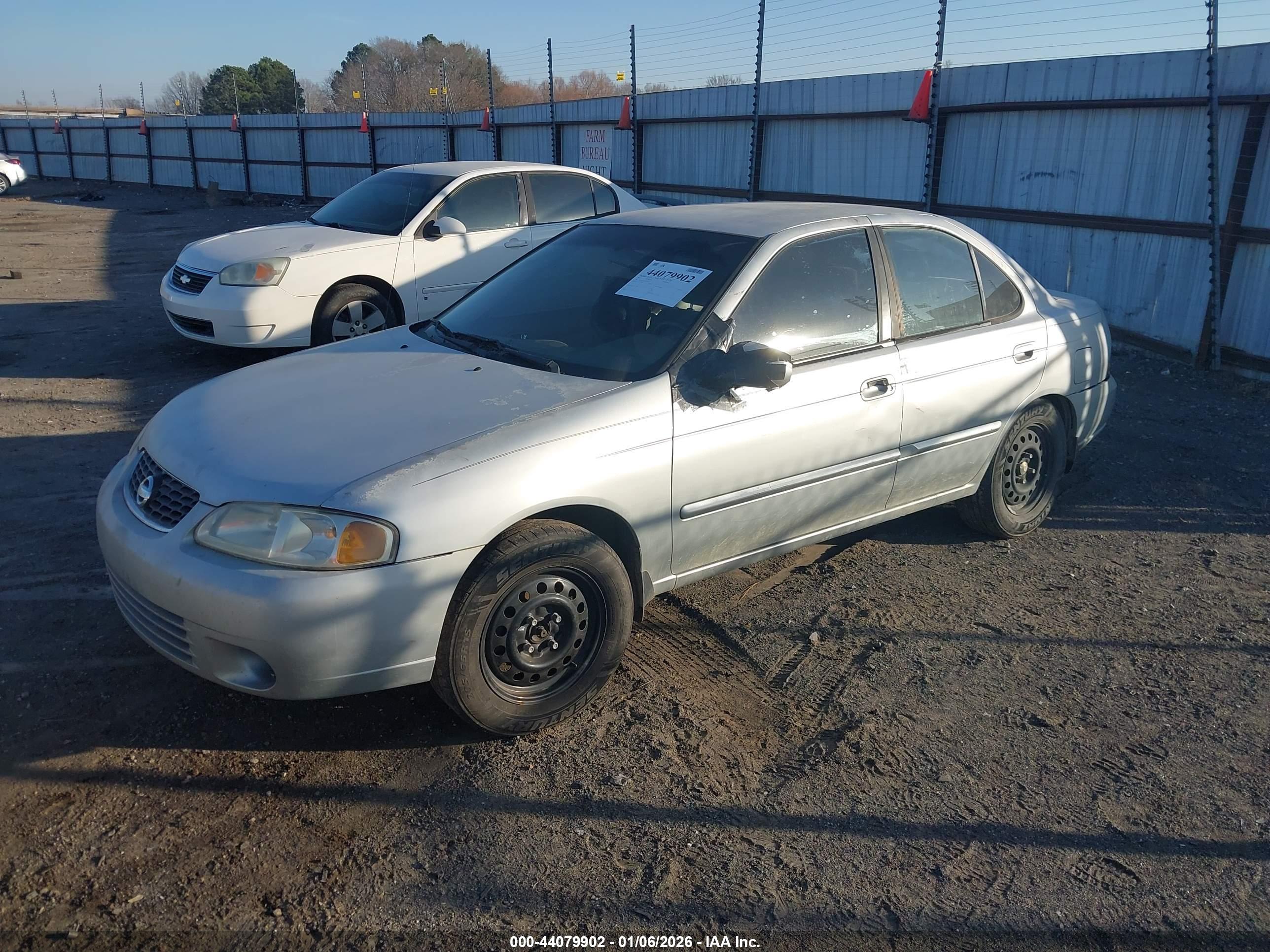 NISSAN SENTRA image 2