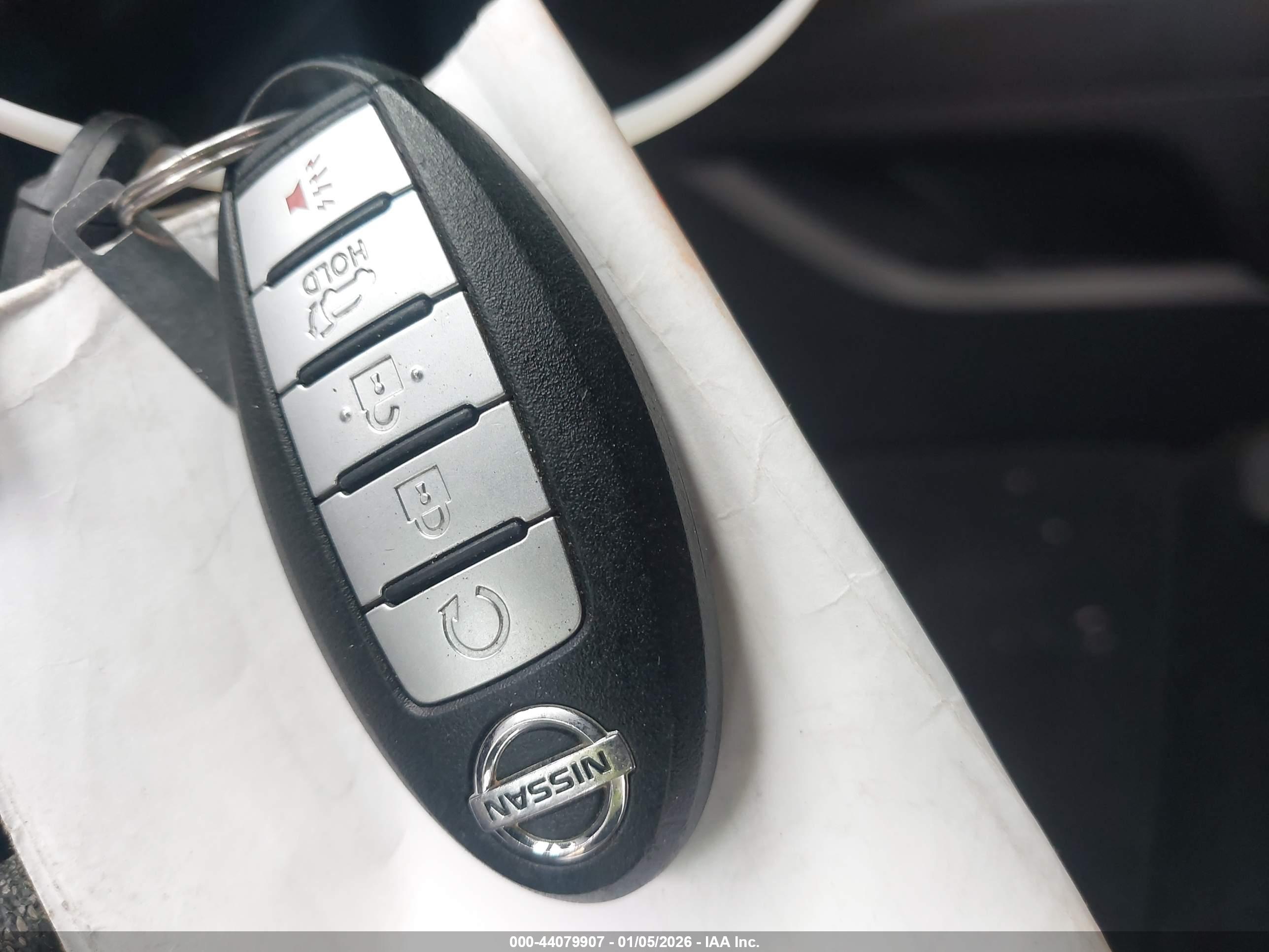 NISSAN MURANO image 11