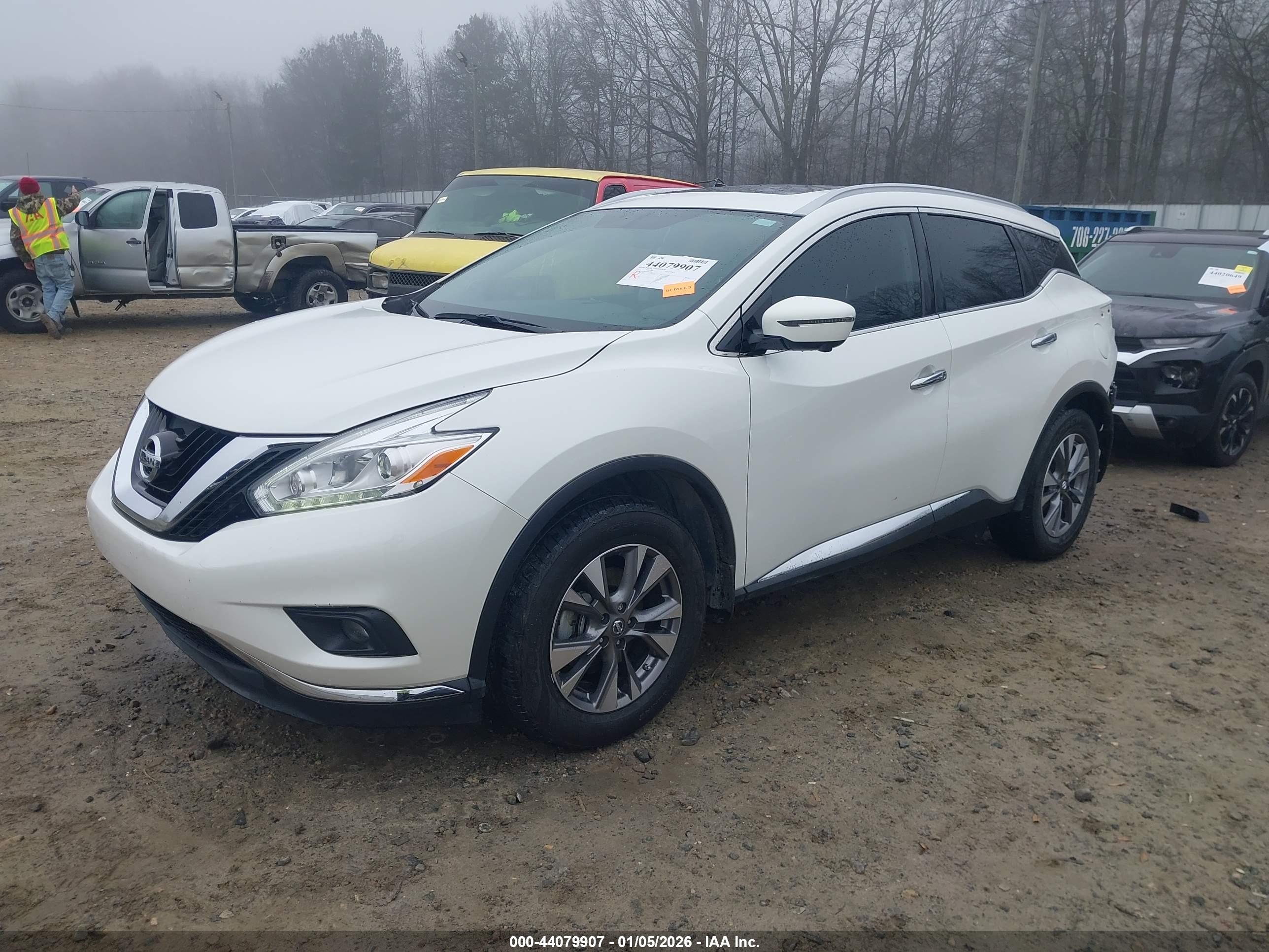 NISSAN MURANO image 2