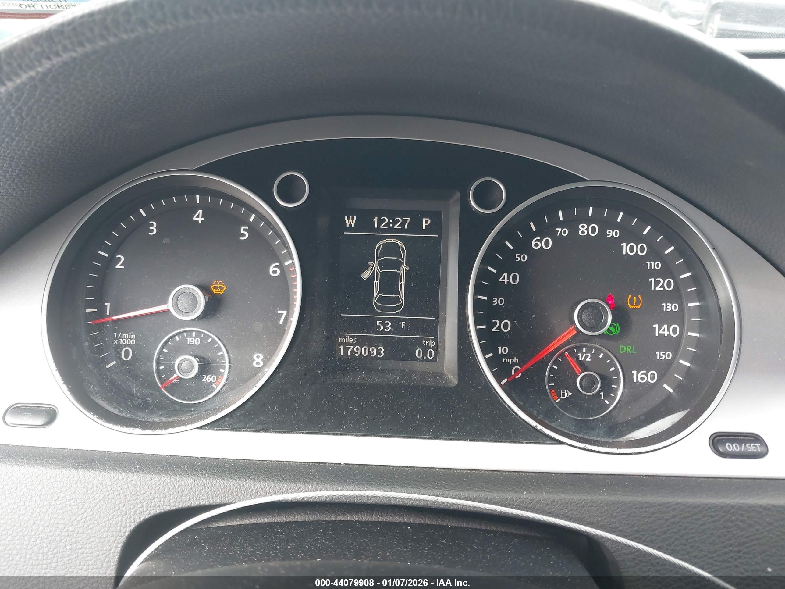 VOLKSWAGEN PASSAT image 7