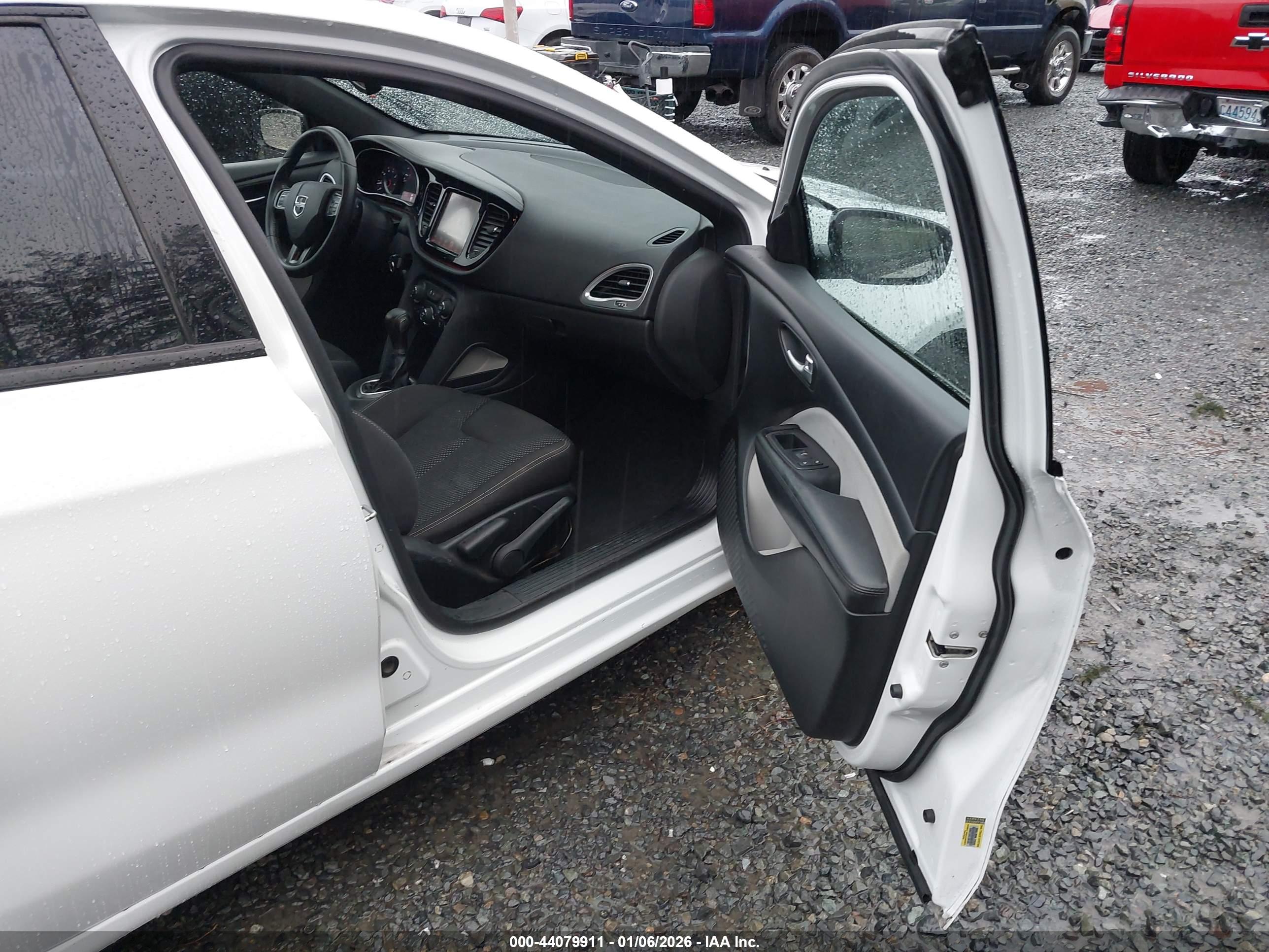 DODGE DART image 5