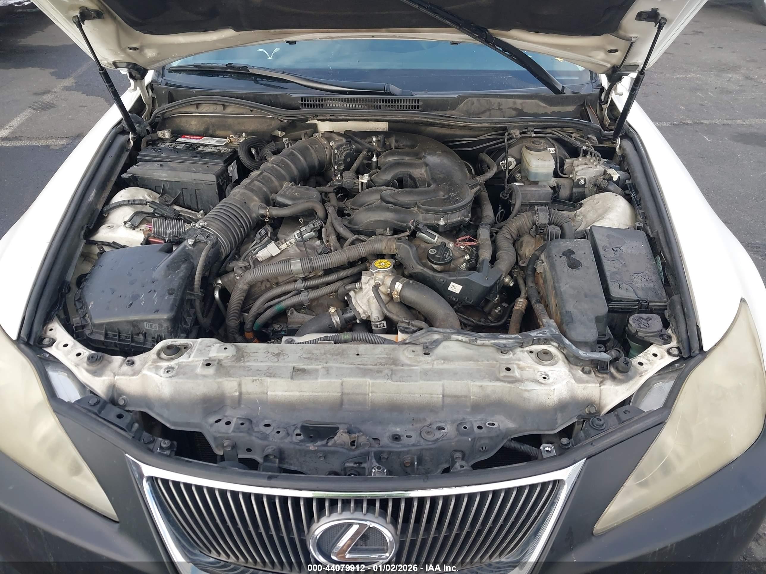 LEXUS IS image 10