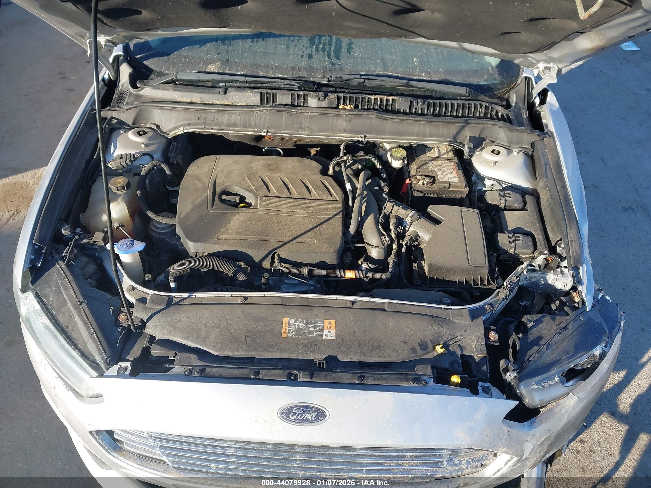 FORD FUSION image 10