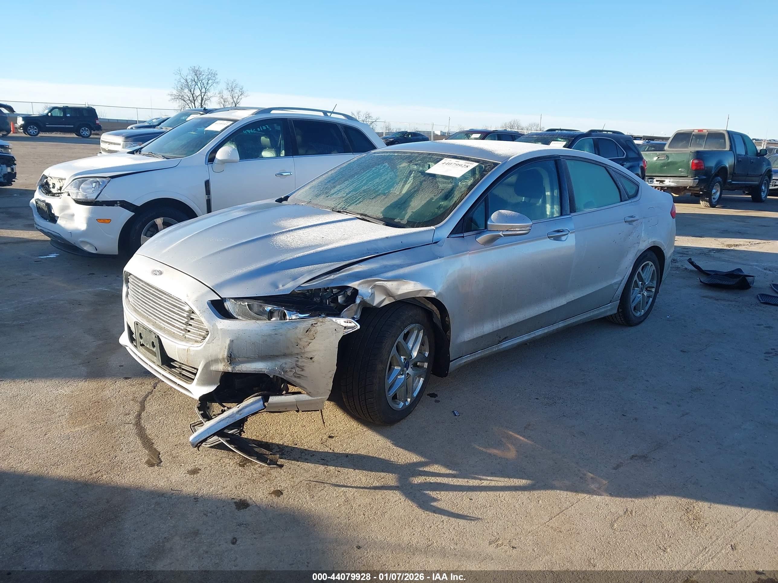 FORD FUSION image 2