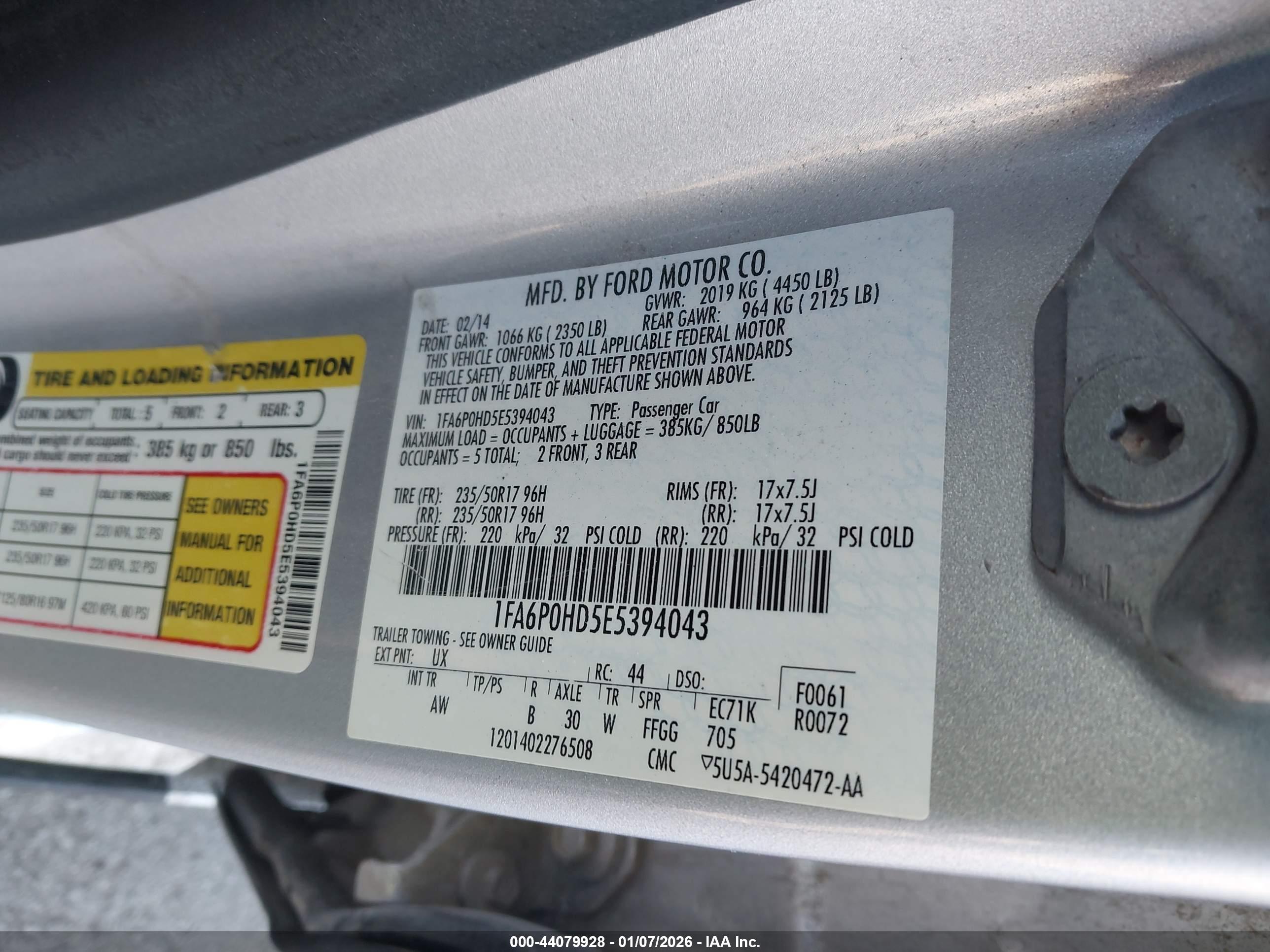 FORD FUSION image 9