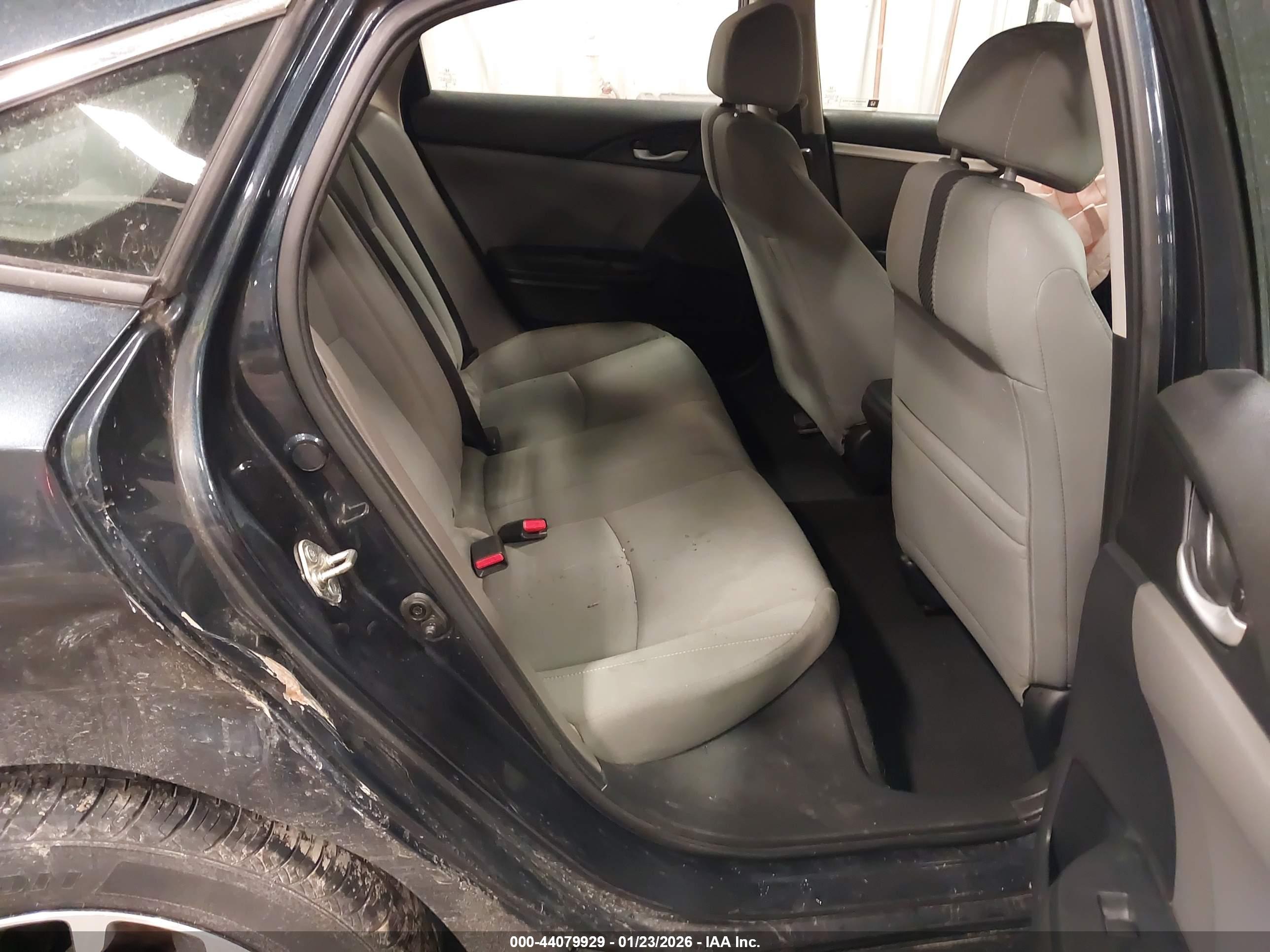 HONDA CIVIC image 8