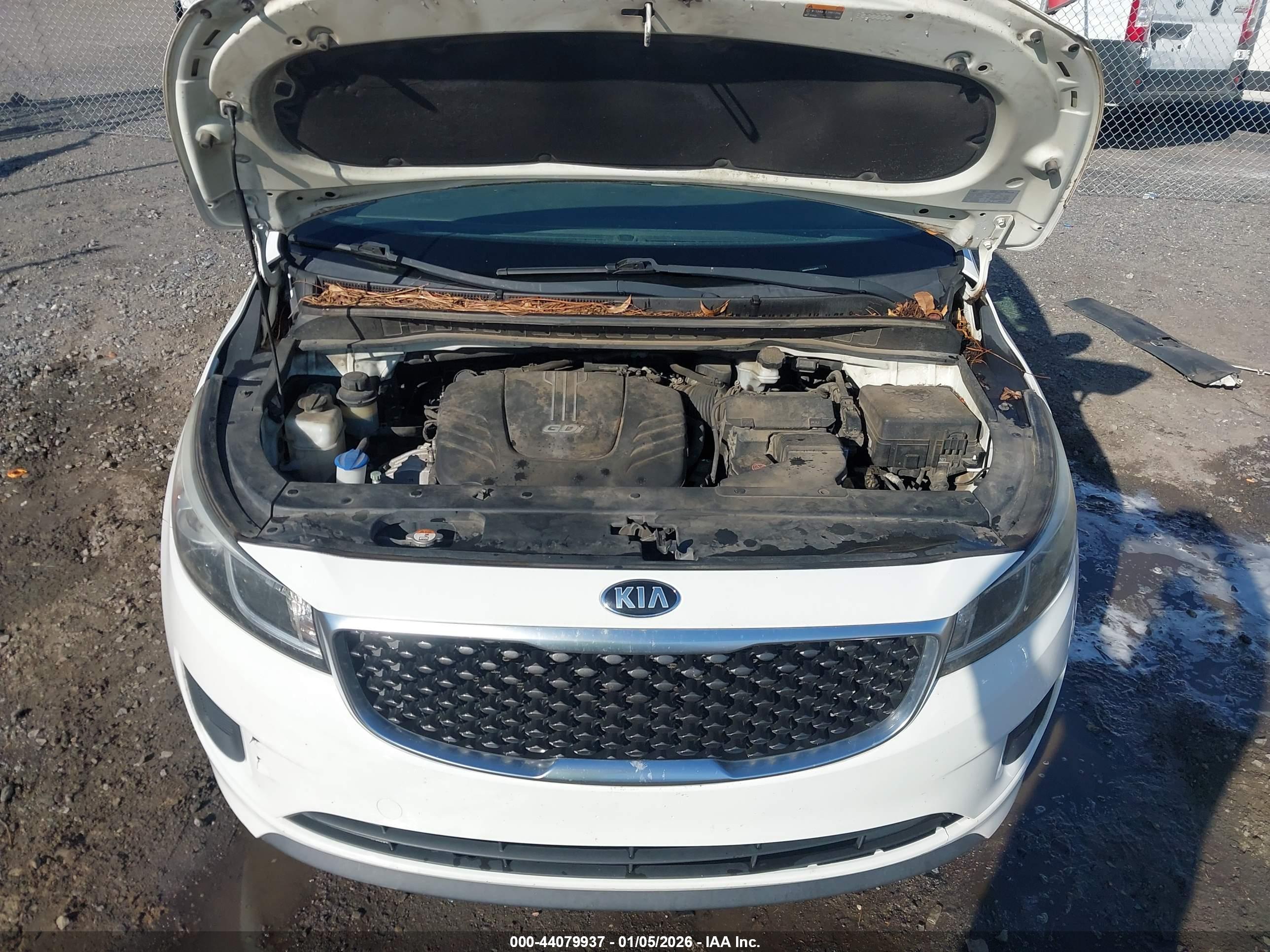 KIA SEDONA image 10