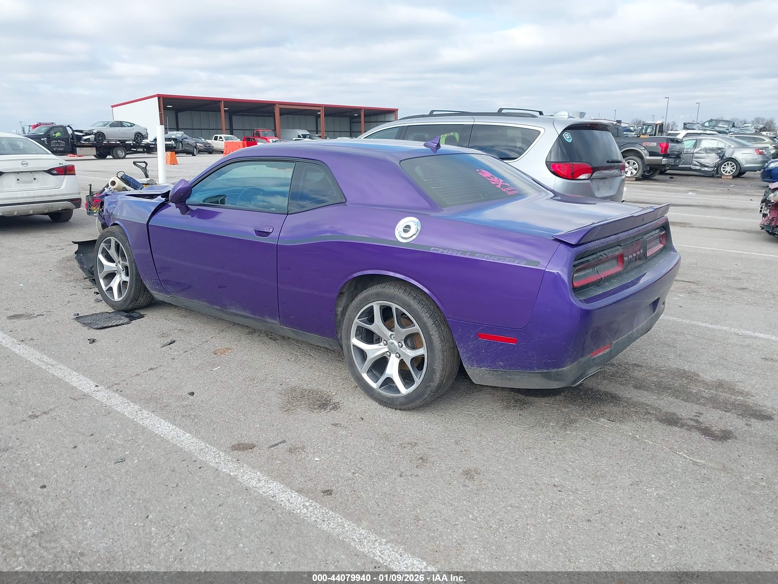 DODGE CHALLENGER image 3