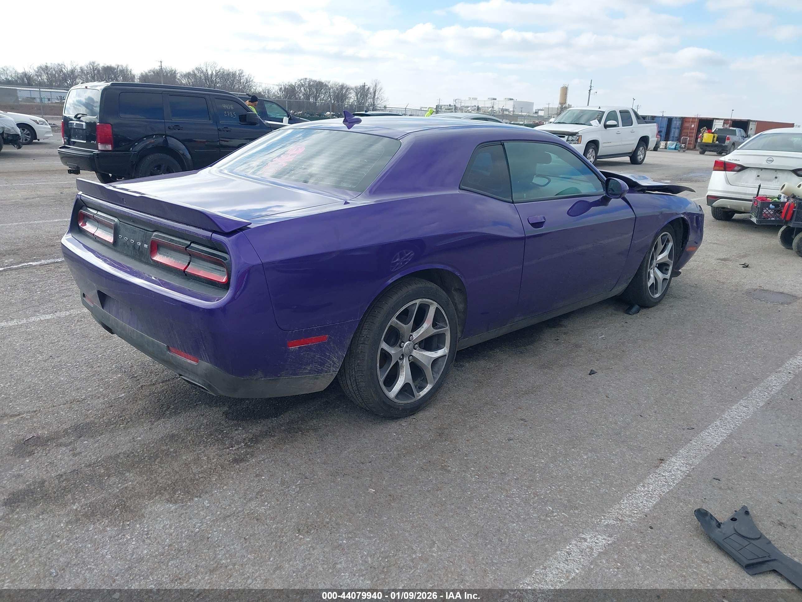 DODGE CHALLENGER image 4