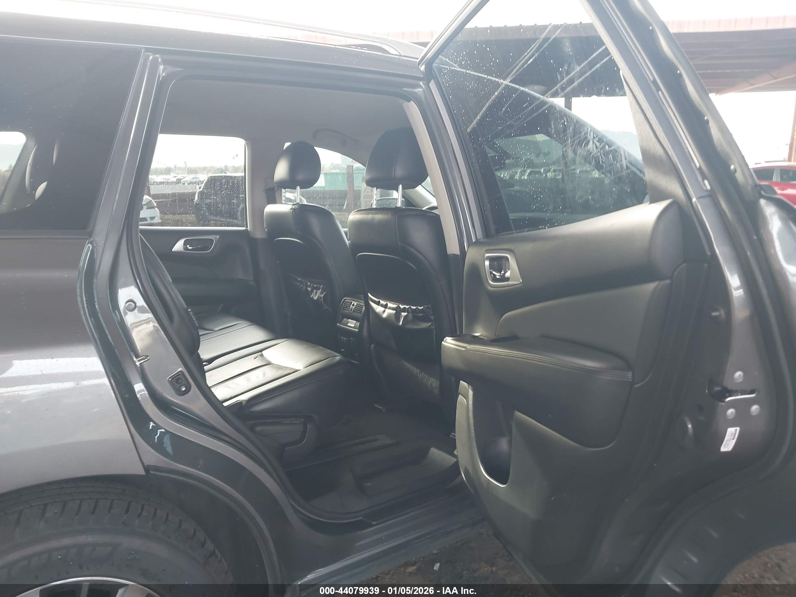 NISSAN PATHFINDER image 5