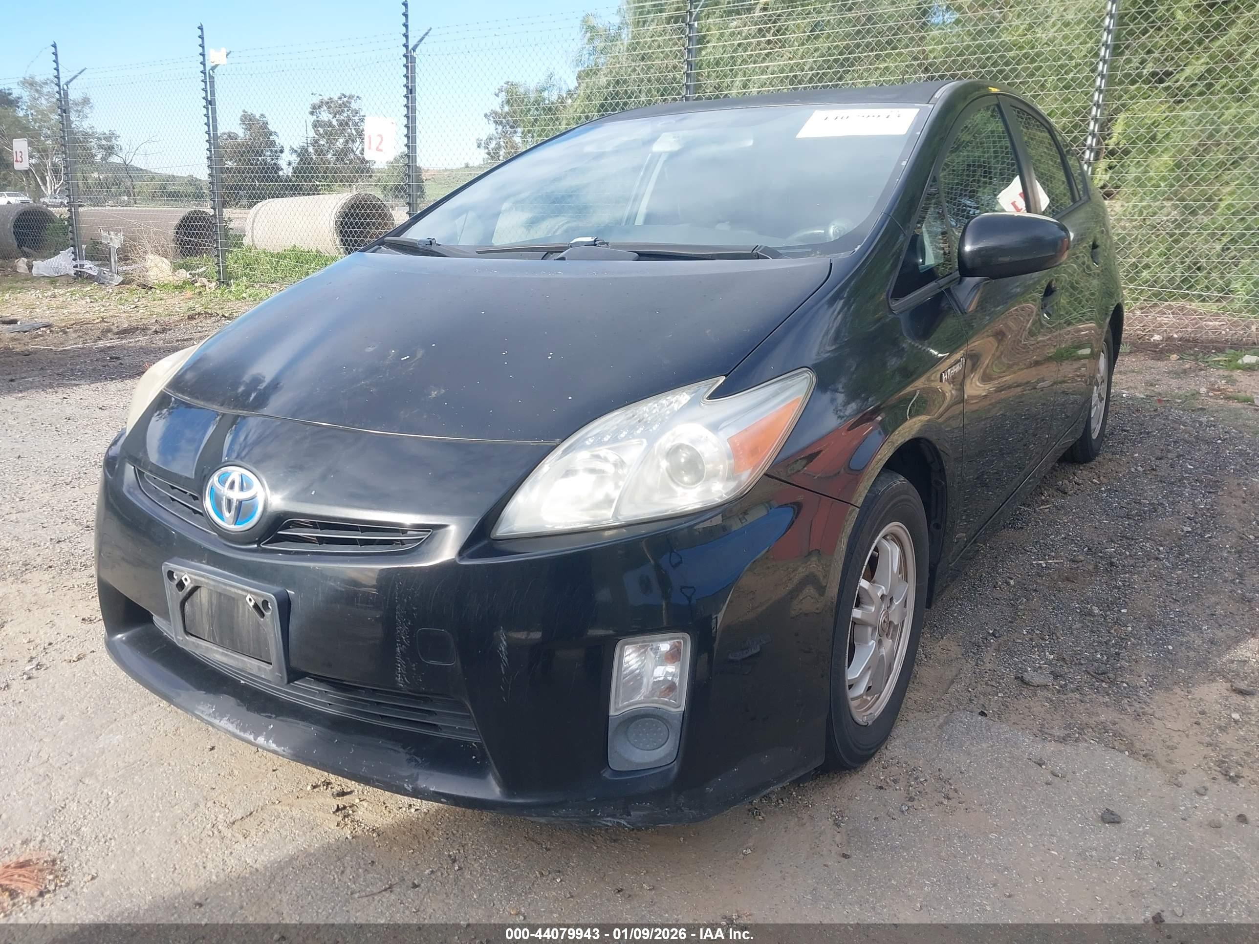 TOYOTA PRIUS image 2