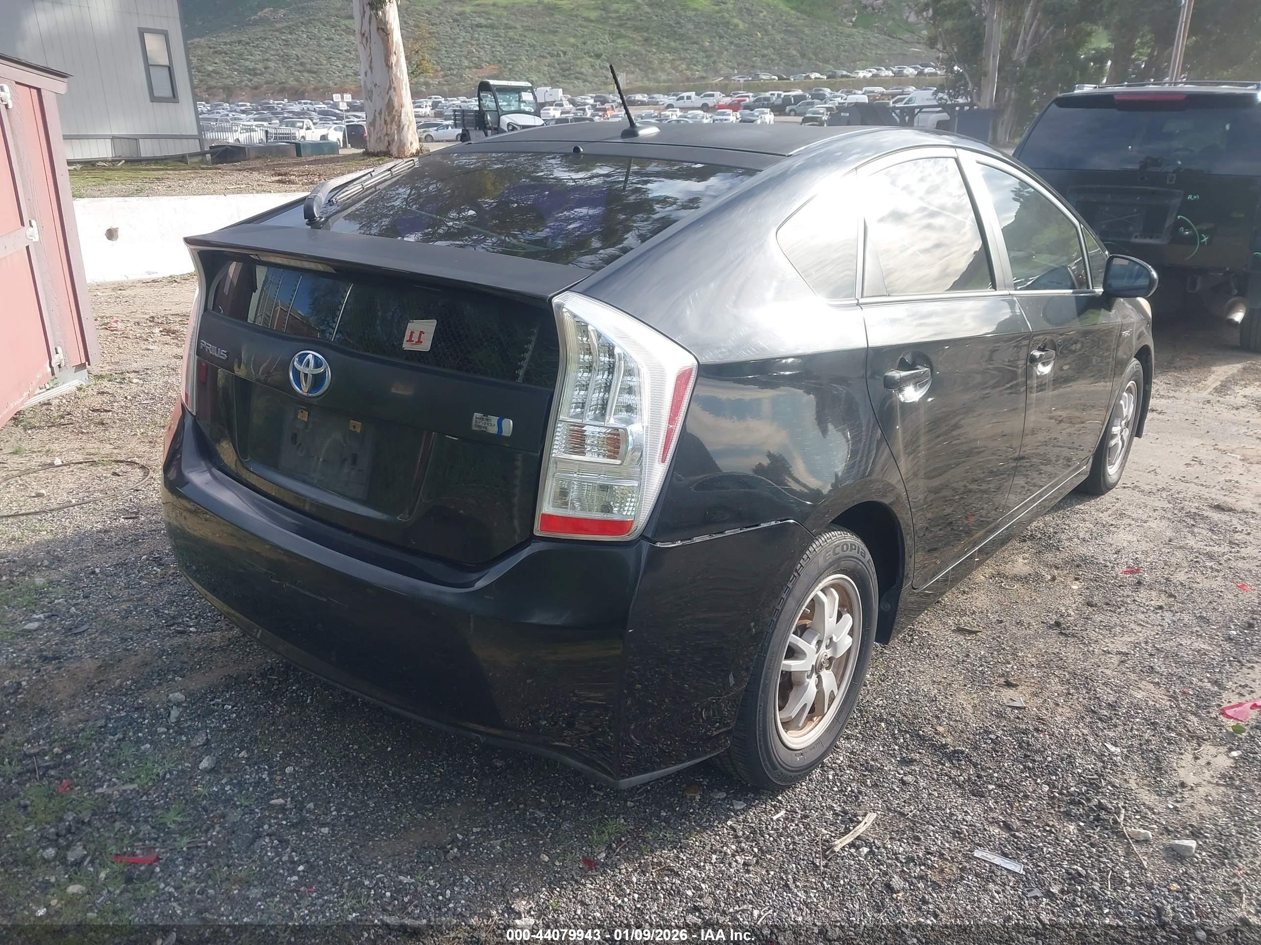 TOYOTA PRIUS image 4