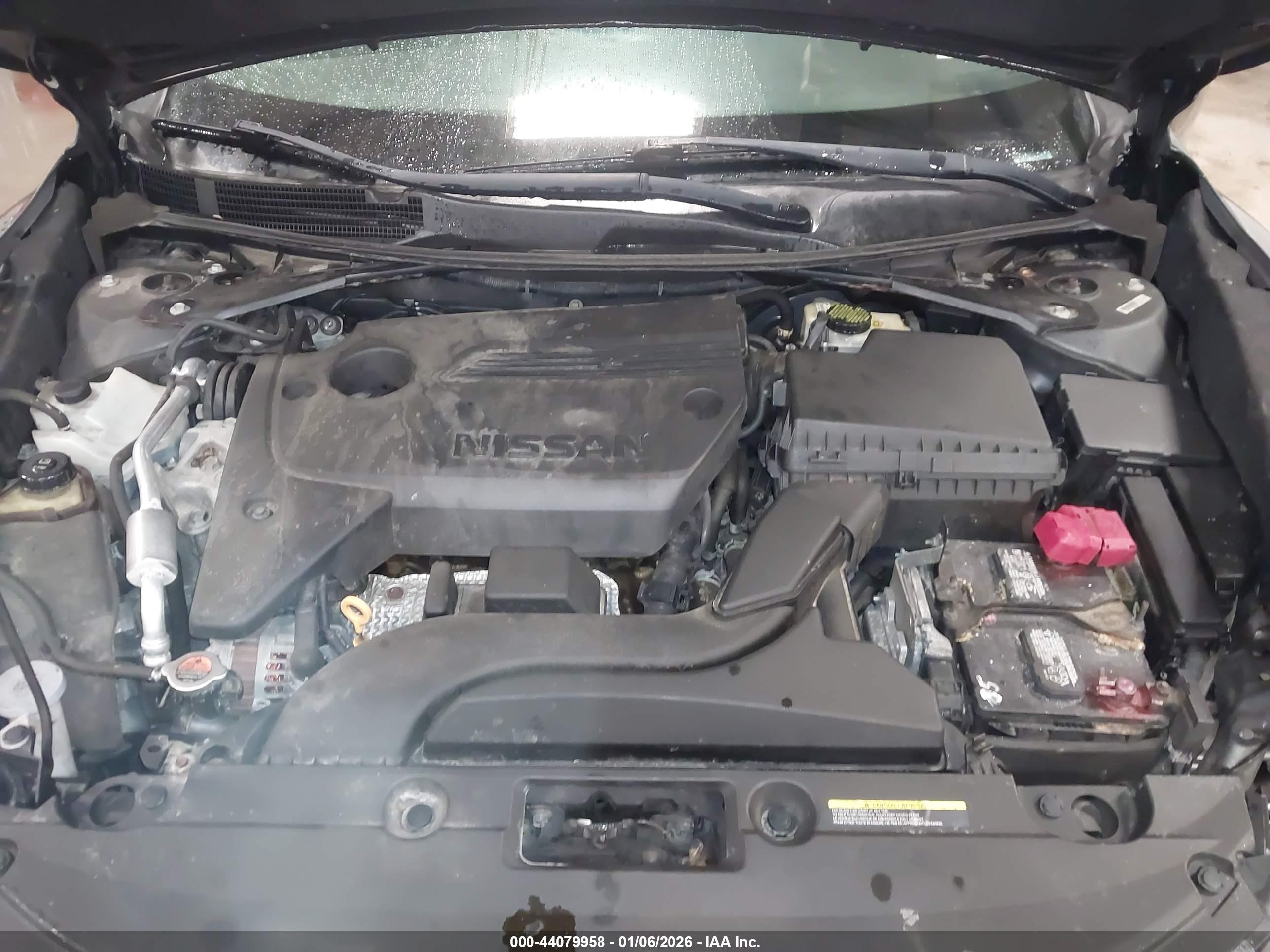 NISSAN ALTIMA image 10