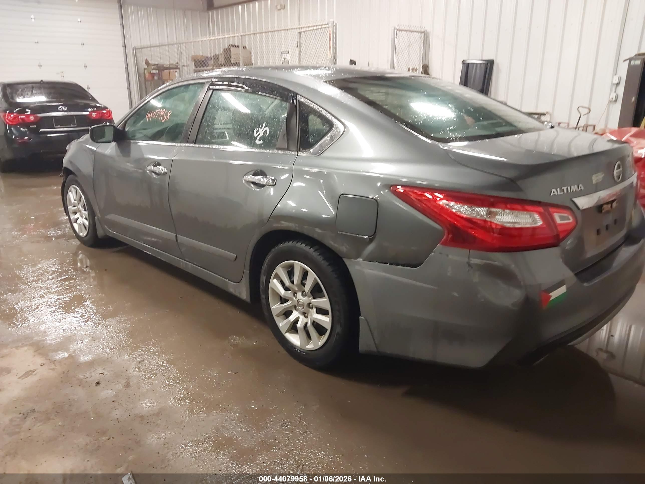 NISSAN ALTIMA image 3