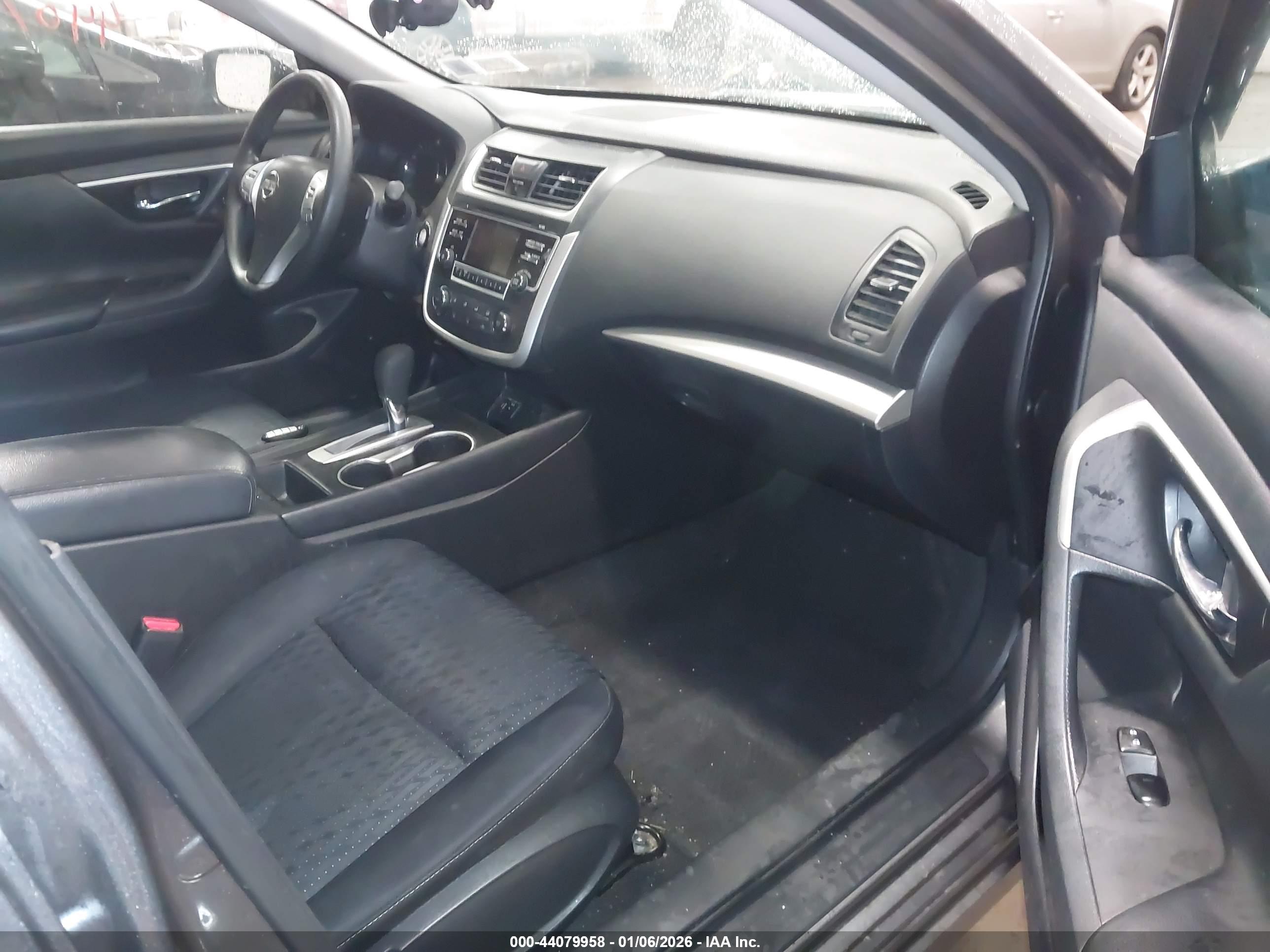 NISSAN ALTIMA image 5