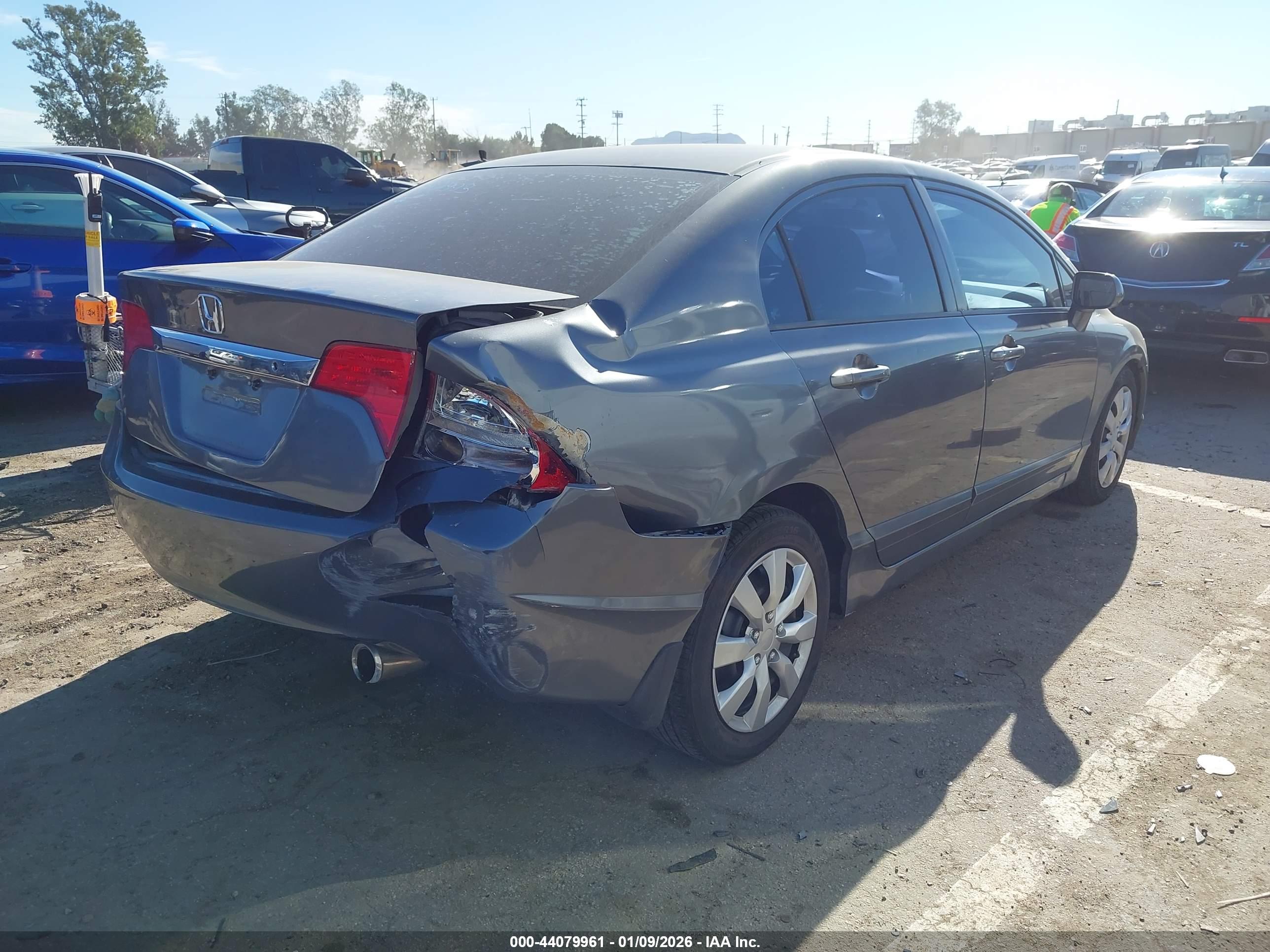 HONDA CIVIC image 4