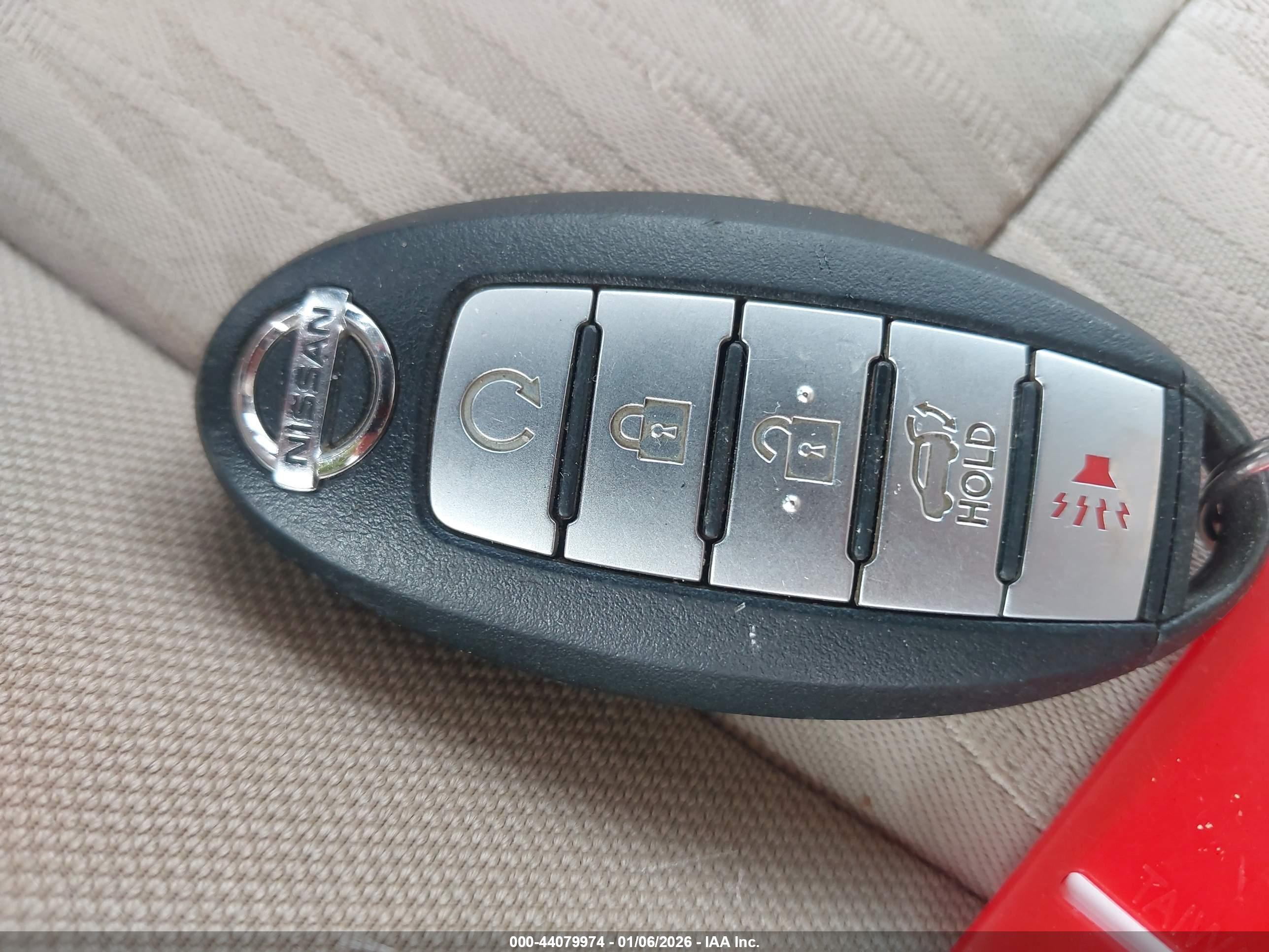 NISSAN ROGUE image 11