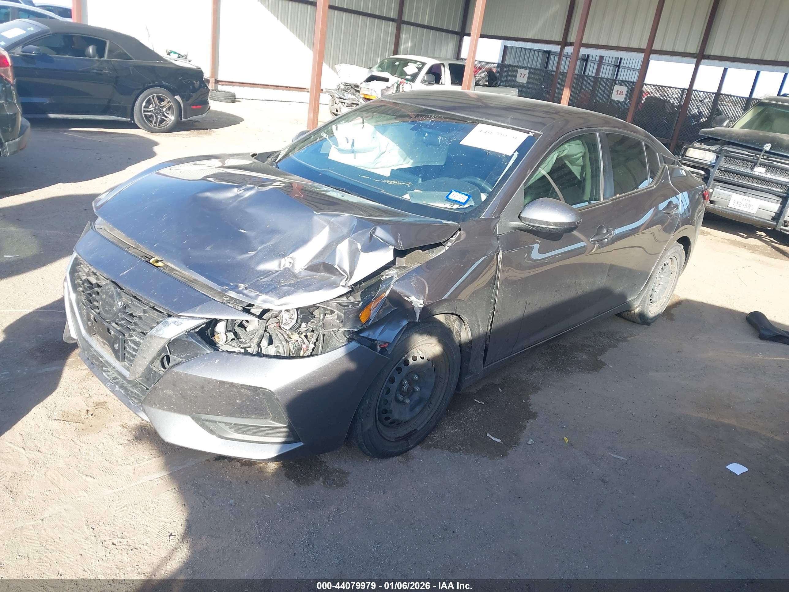 NISSAN SENTRA image 2