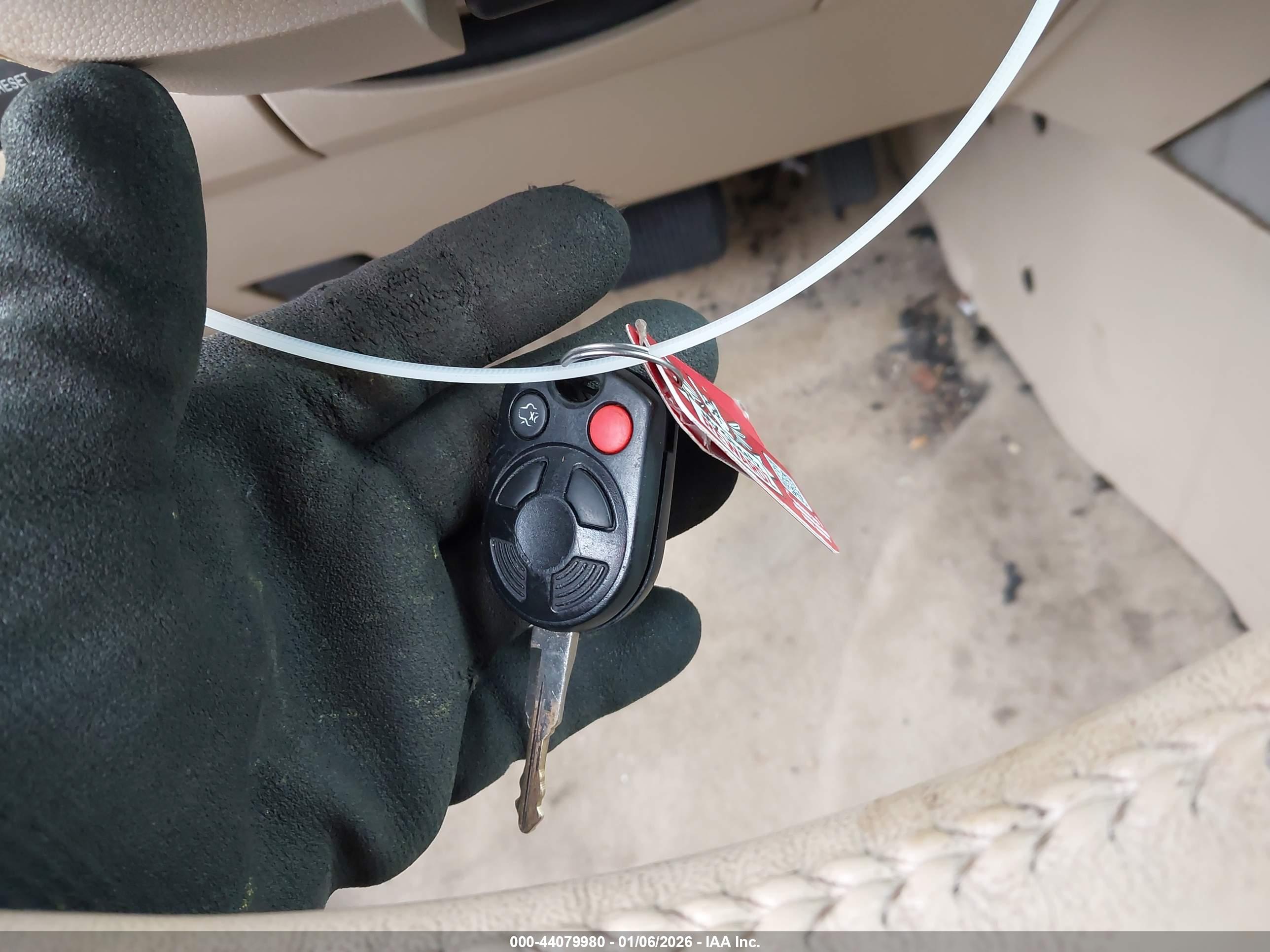FORD ESCAPE image 11