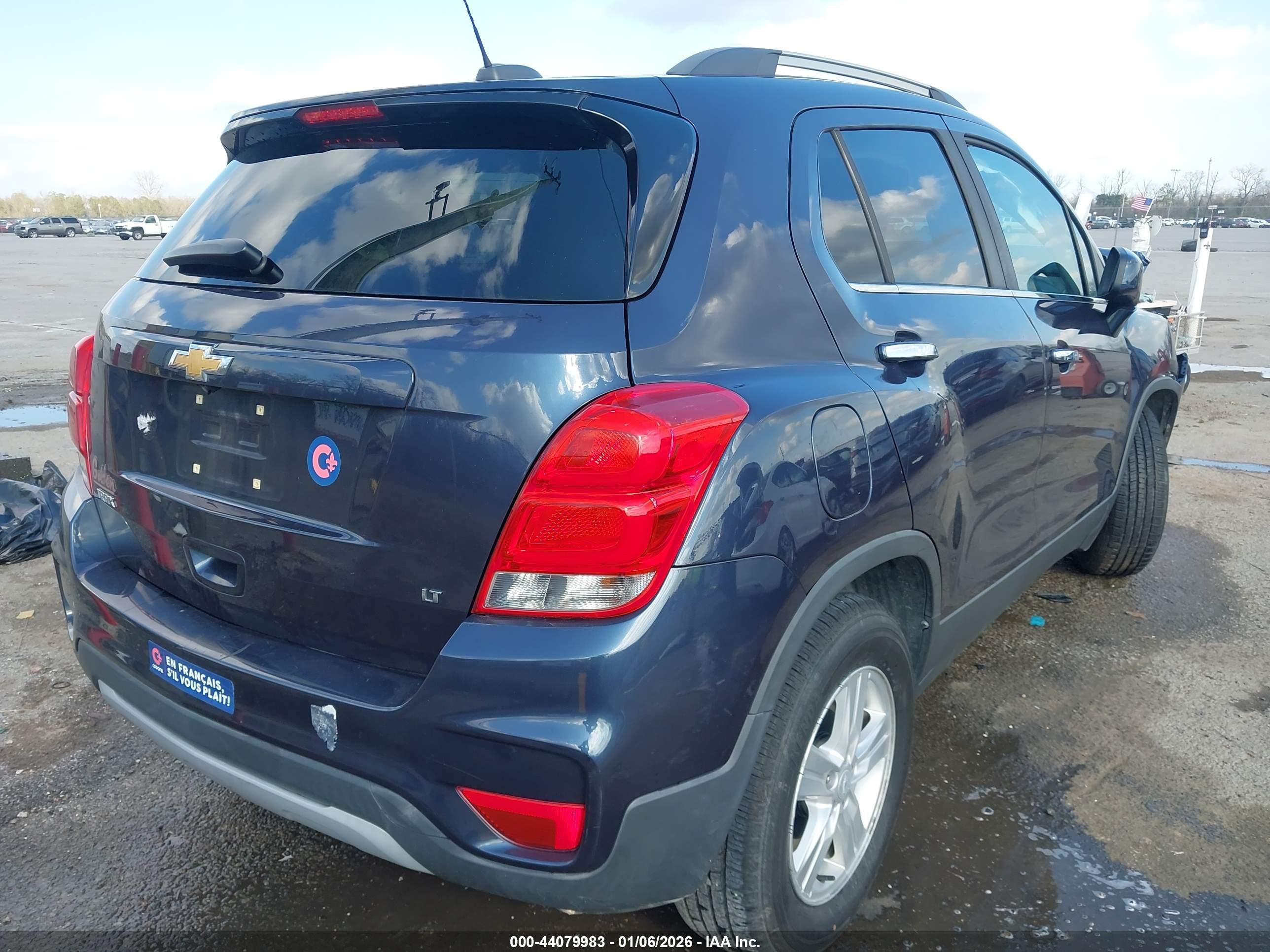 CHEVROLET TRAX image 4