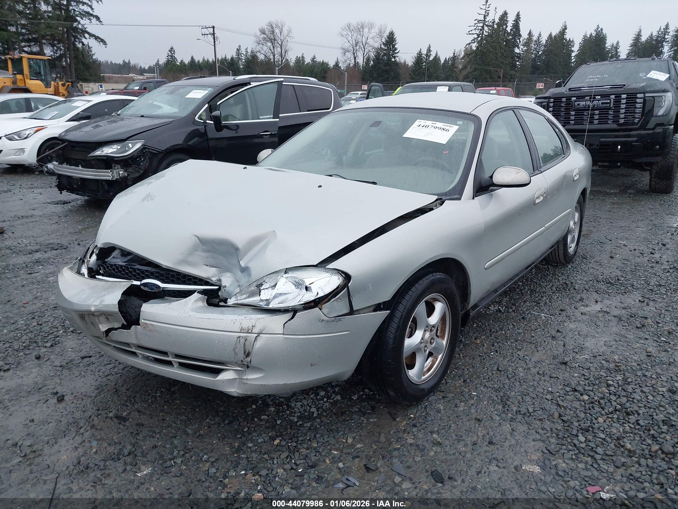 FORD TAURUS image 2