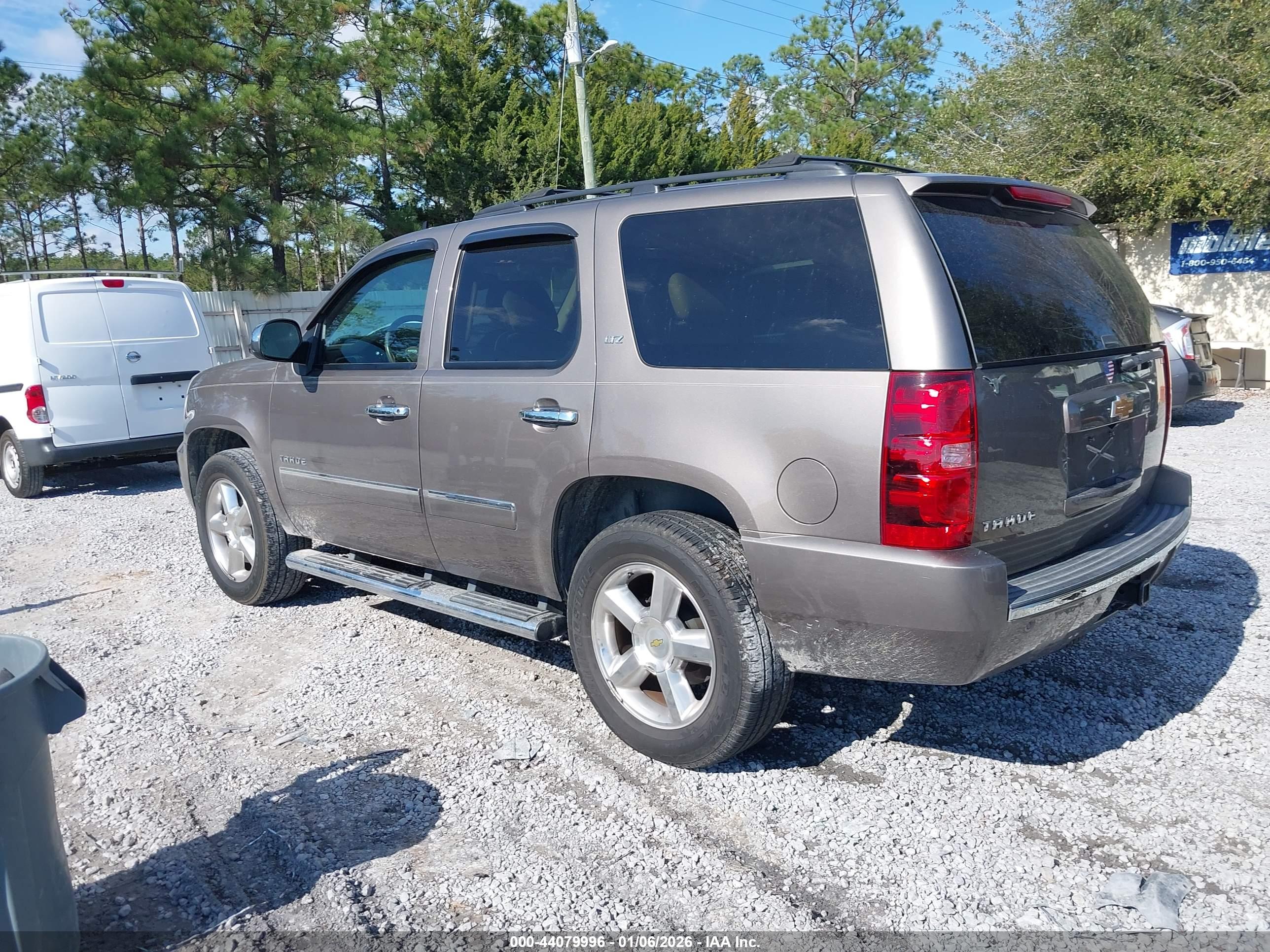 CHEVROLET TAHOE image 3