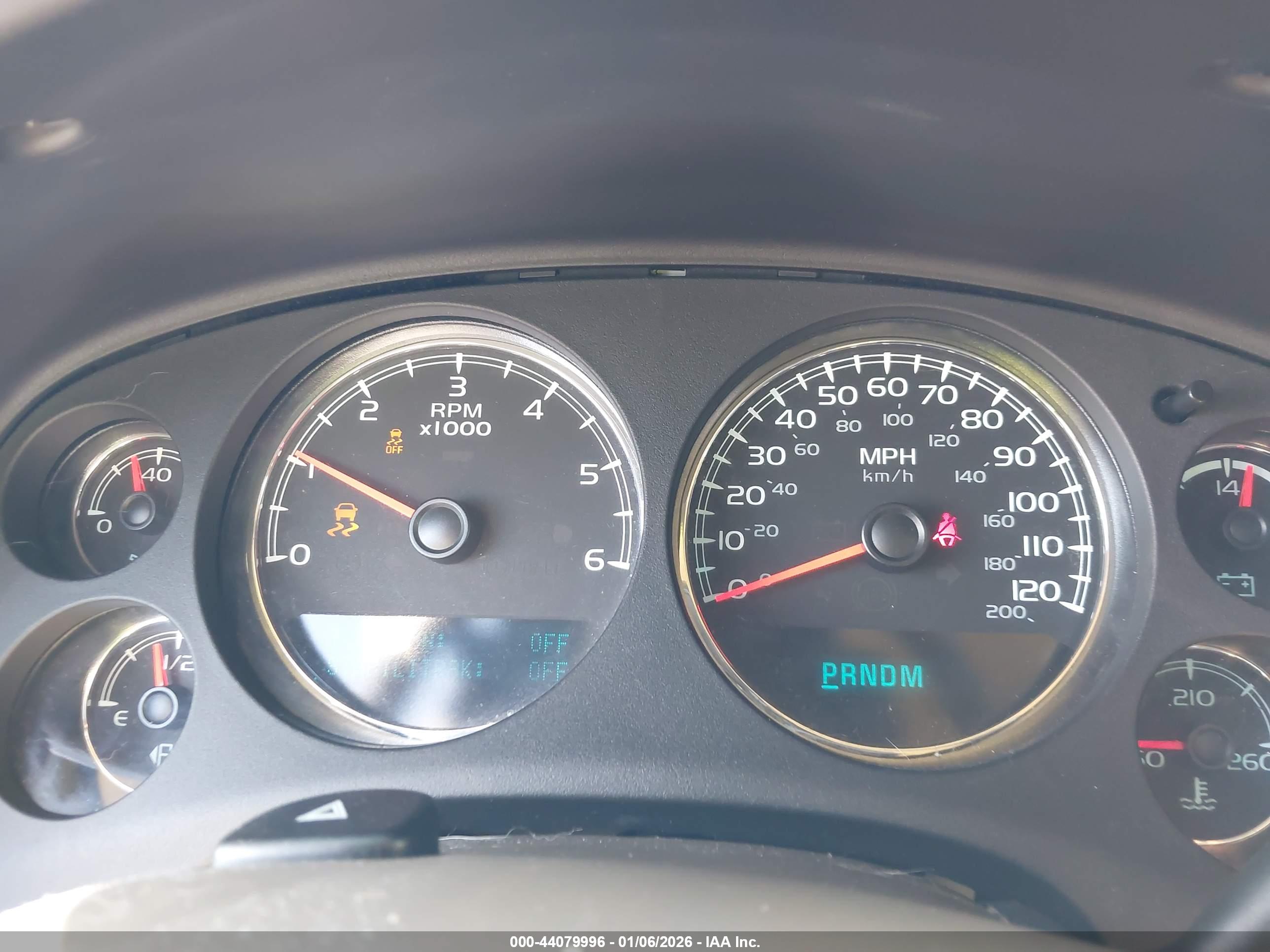 CHEVROLET TAHOE image 7
