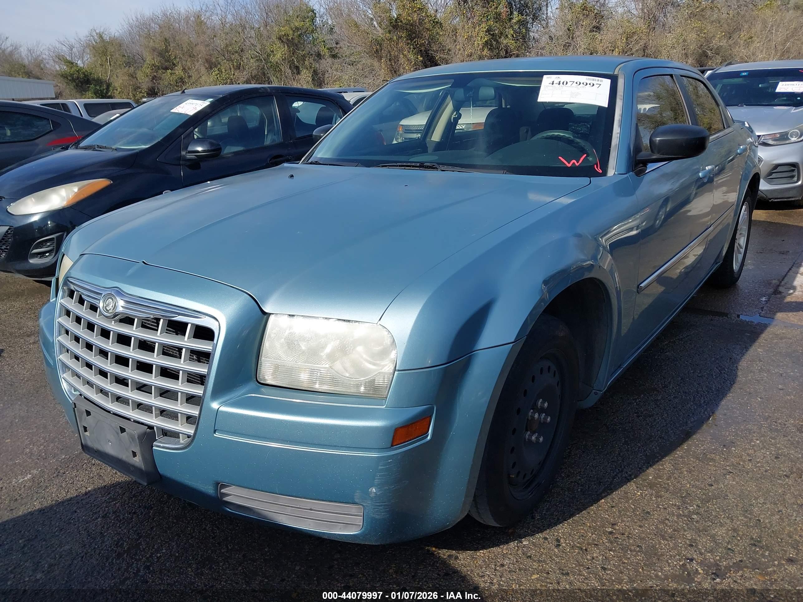 CHRYSLER 300 image 2