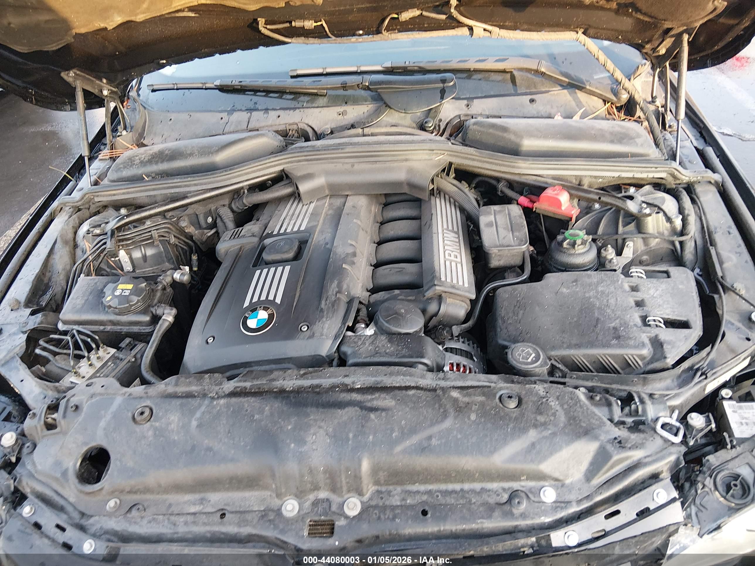 BMW 528I image 10