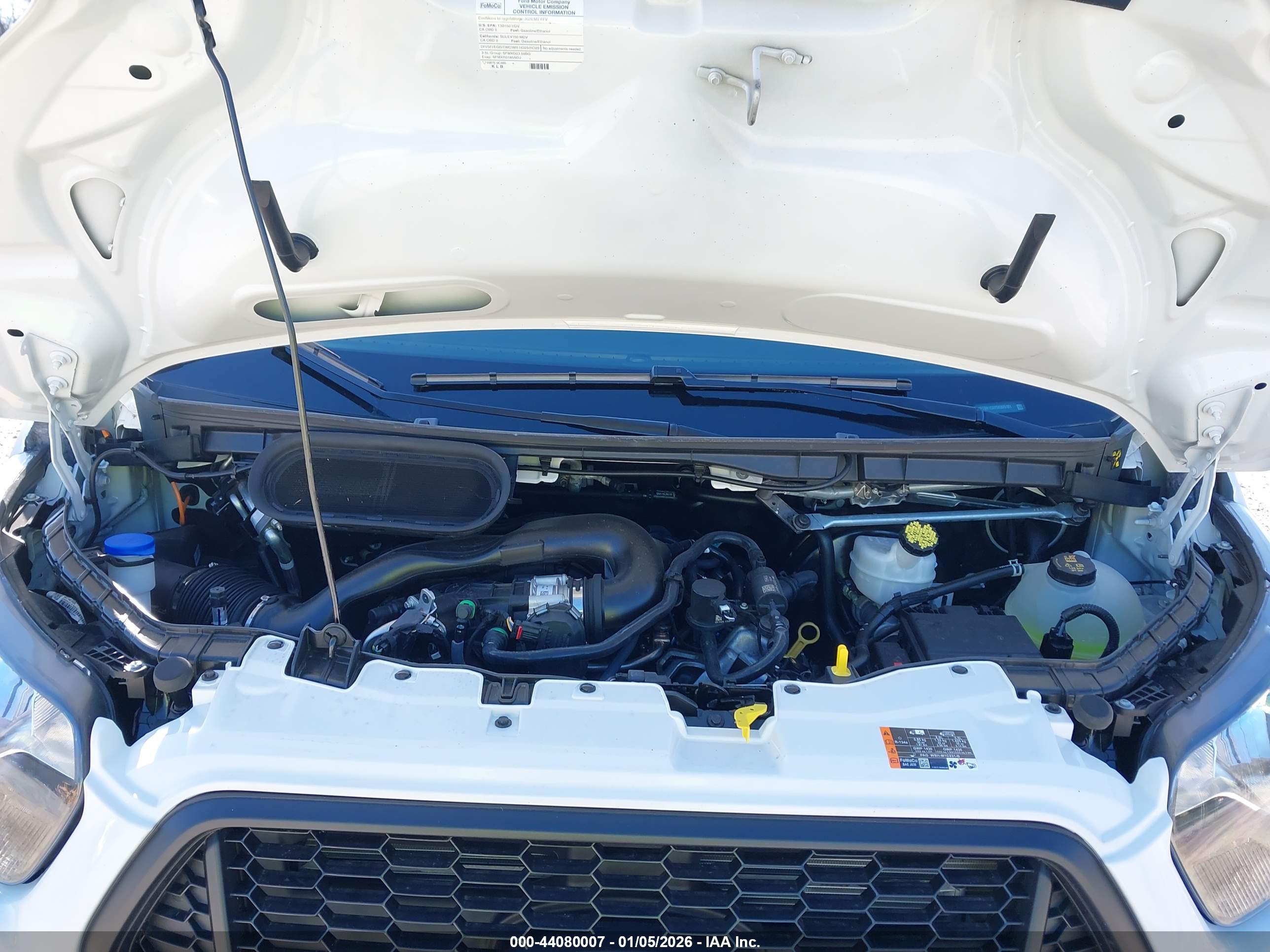 FORD TRANSIT-250 image 10