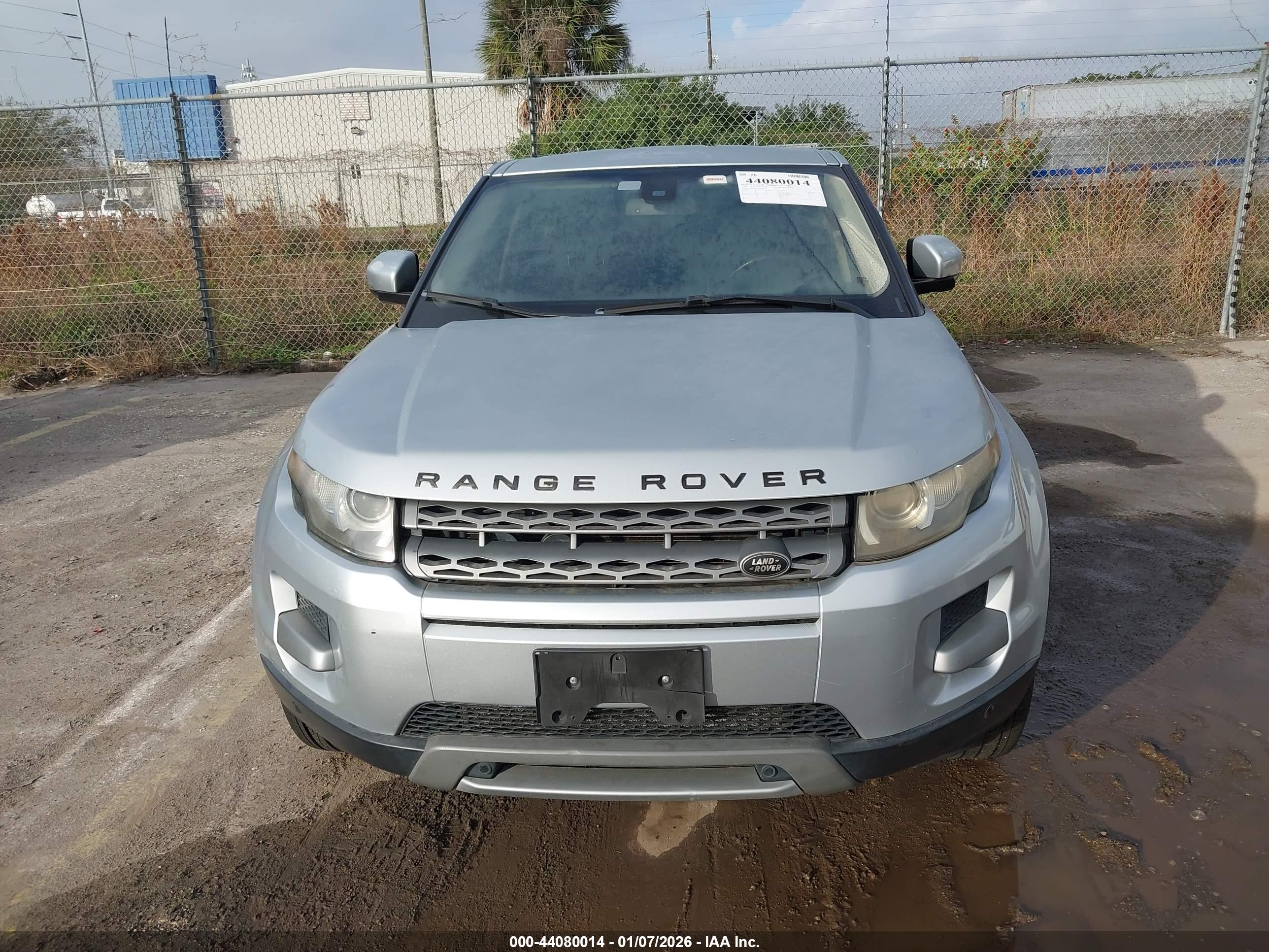 LAND ROVER image 6