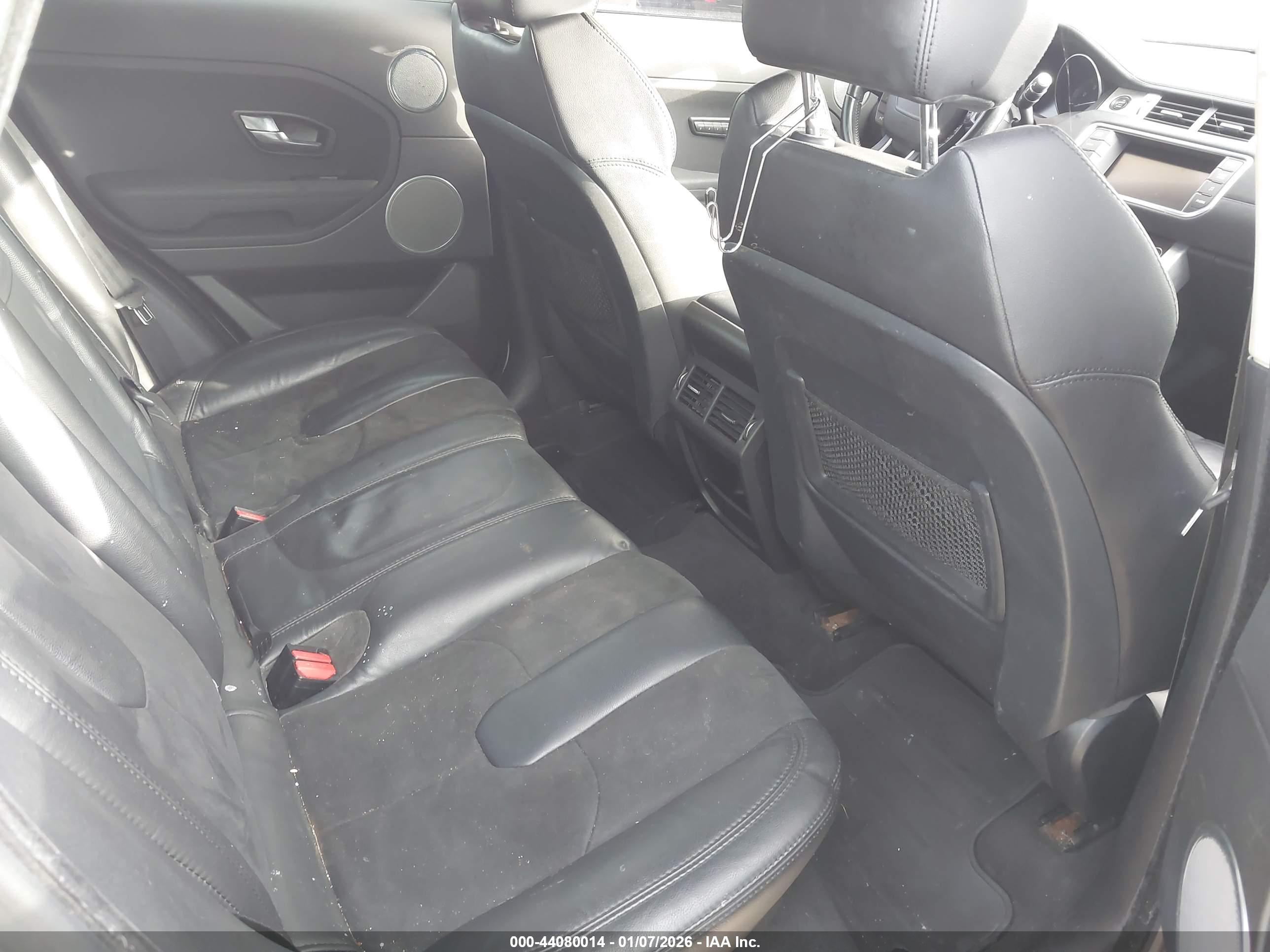 LAND ROVER image 8