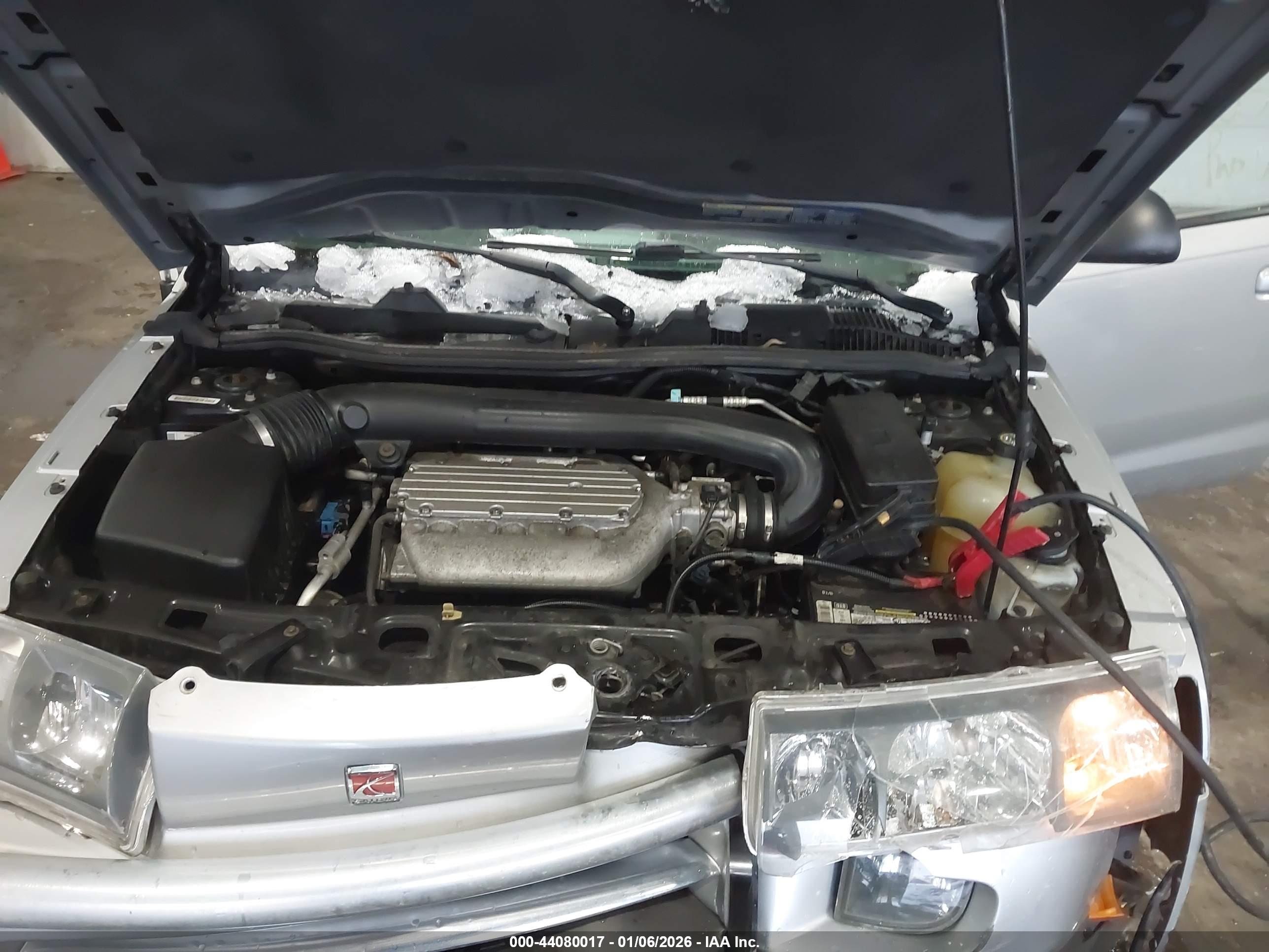 SATURN VUE image 10