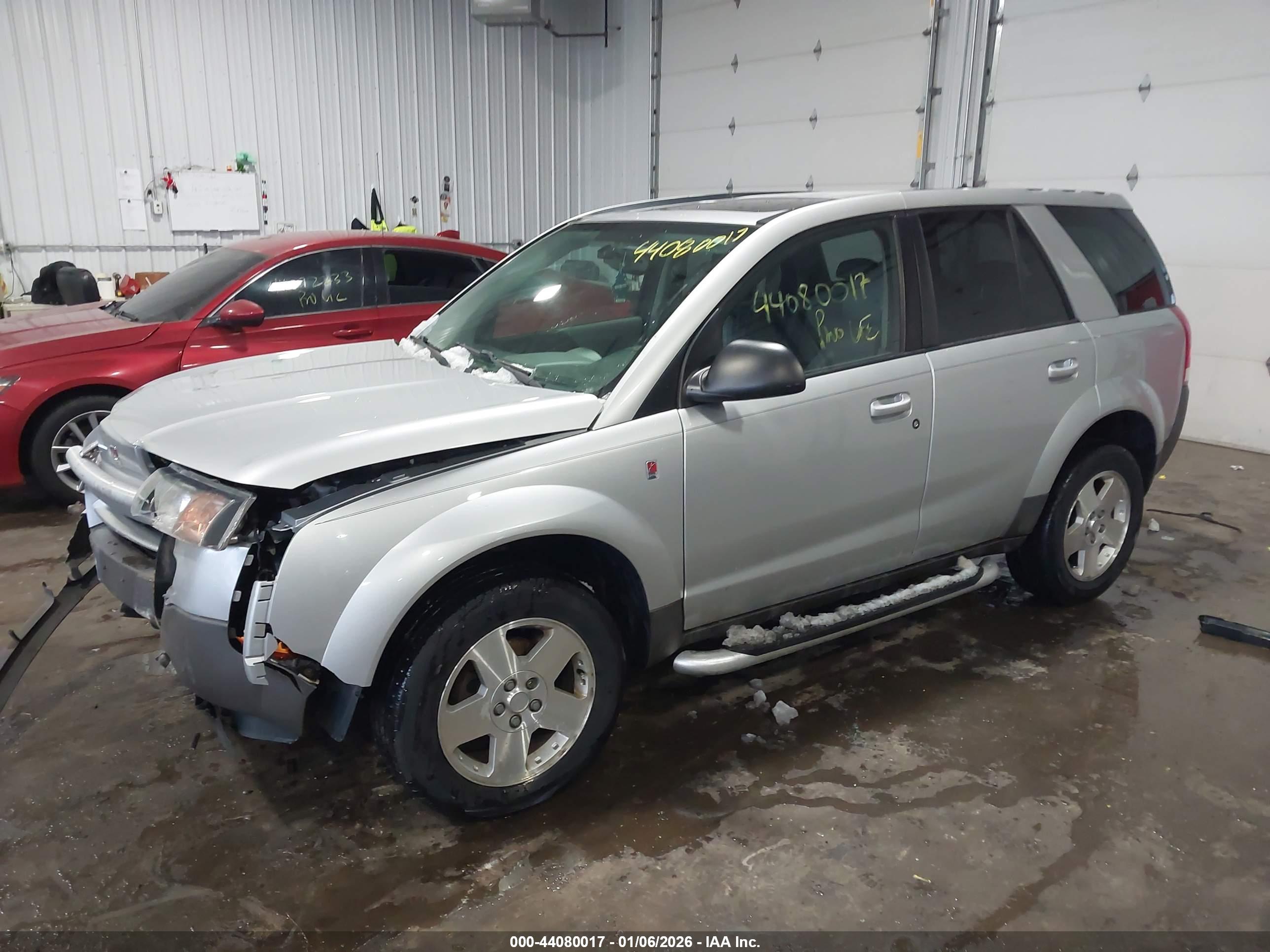 SATURN VUE image 2