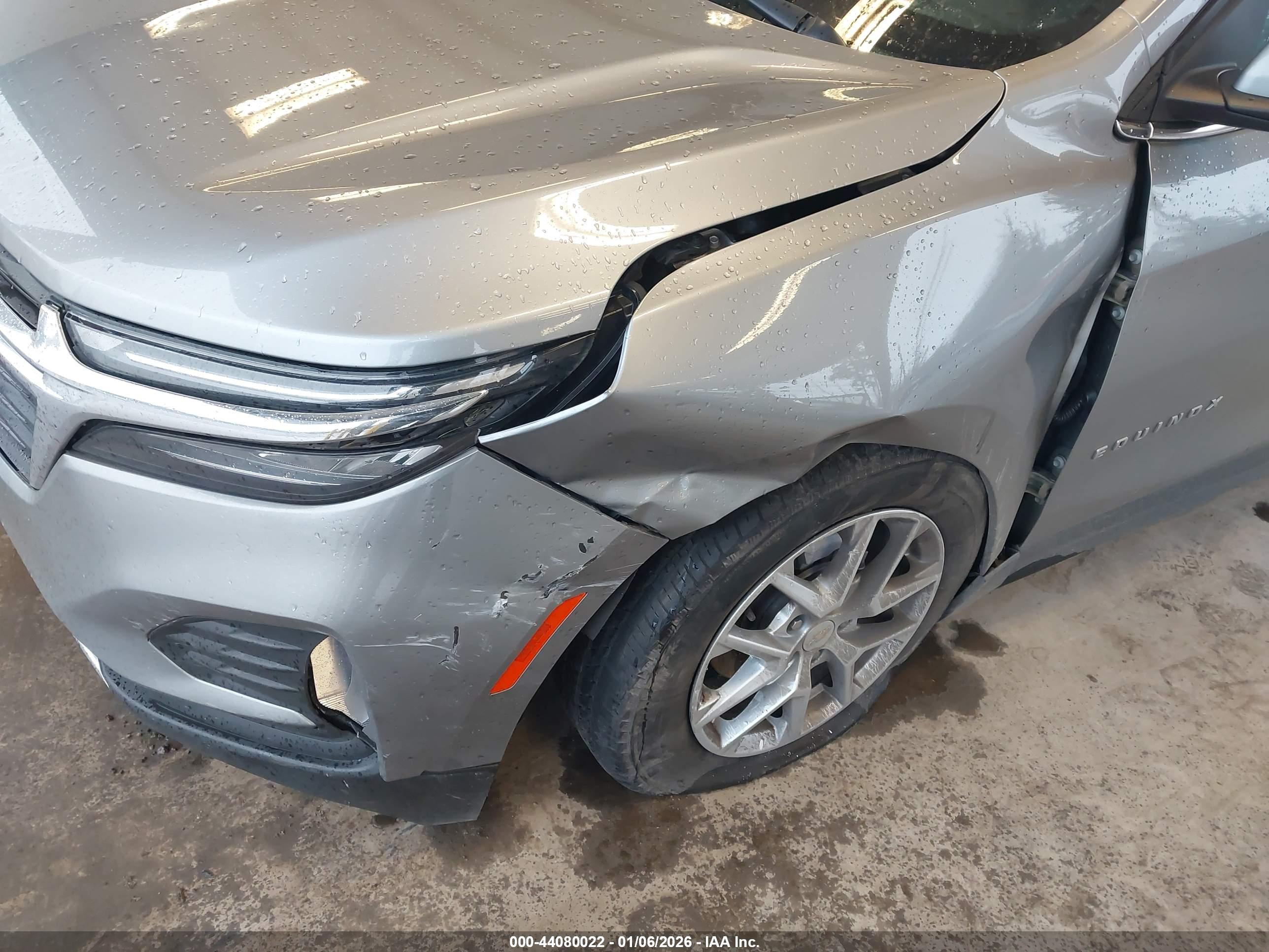 CHEVROLET EQUINOX image 6