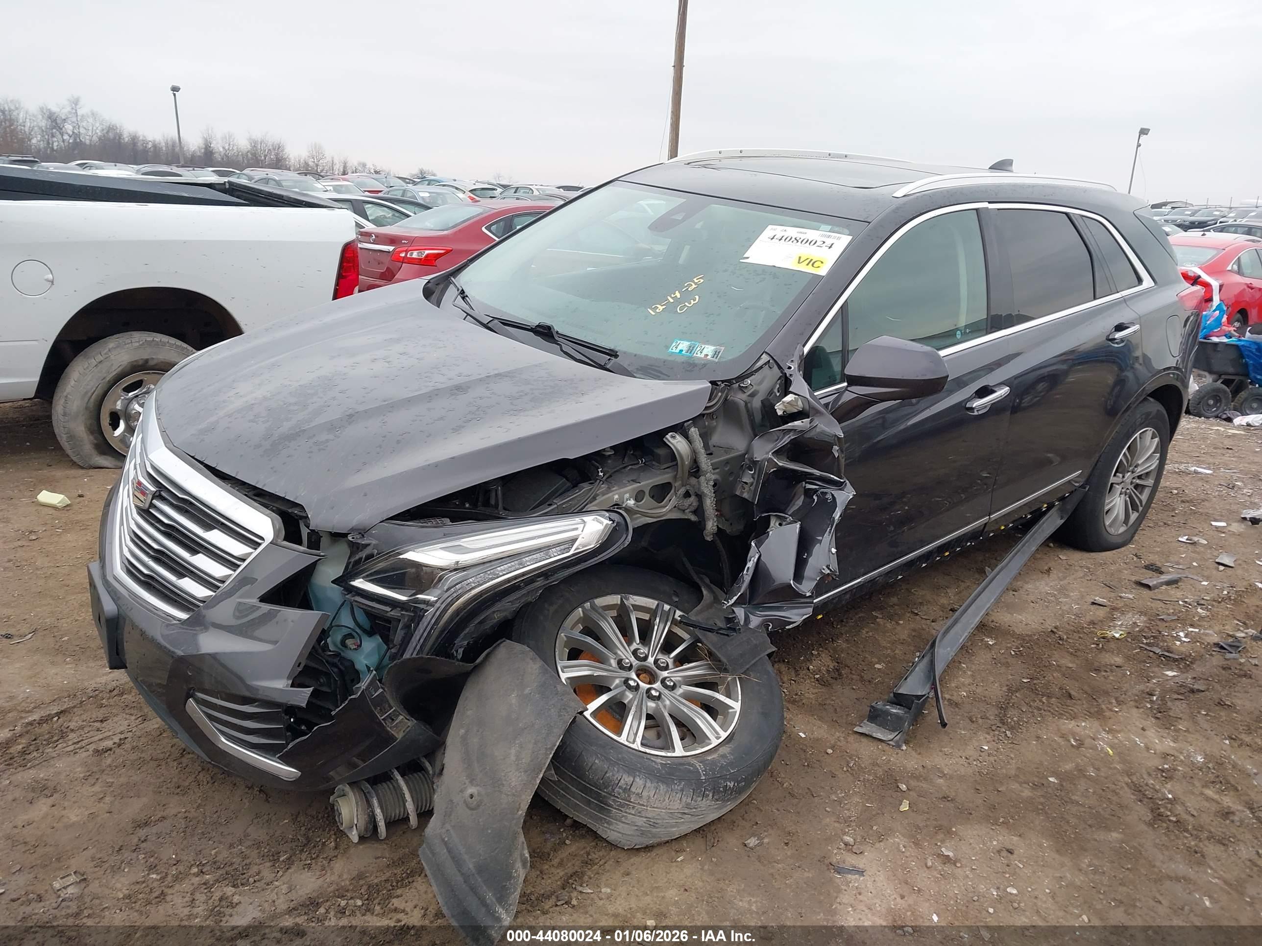 CADILLAC XT5 image 2