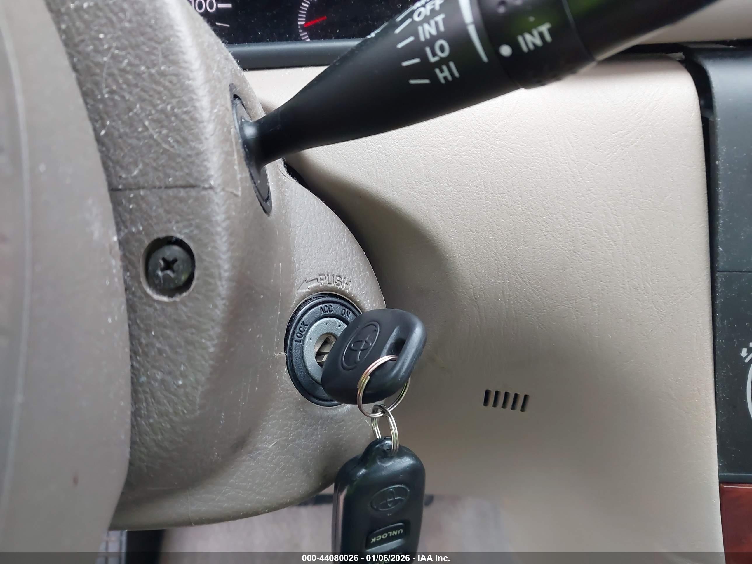 TOYOTA COROLLA image 11