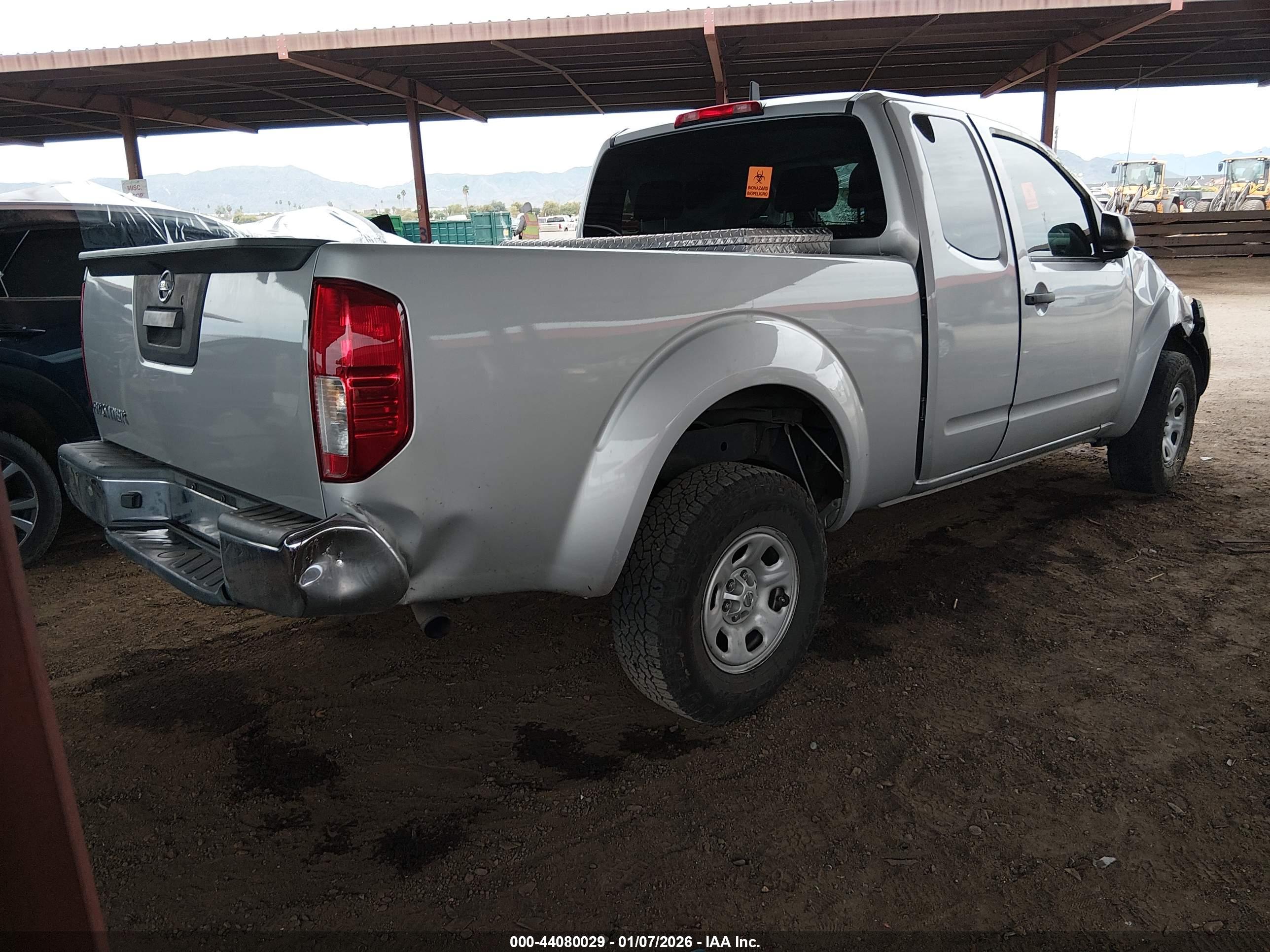 NISSAN FRONTIER image 4