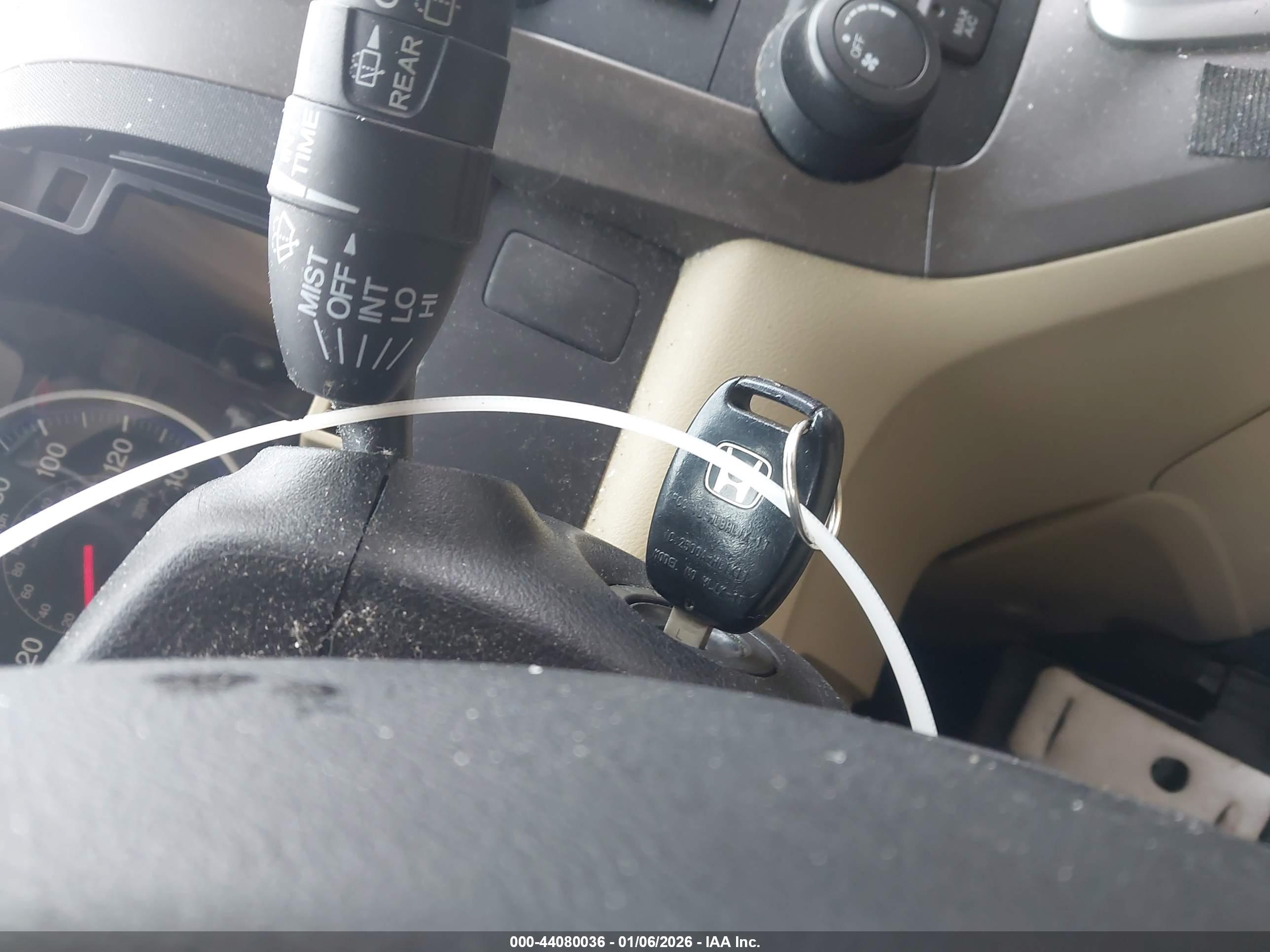 HONDA CR-V image 11