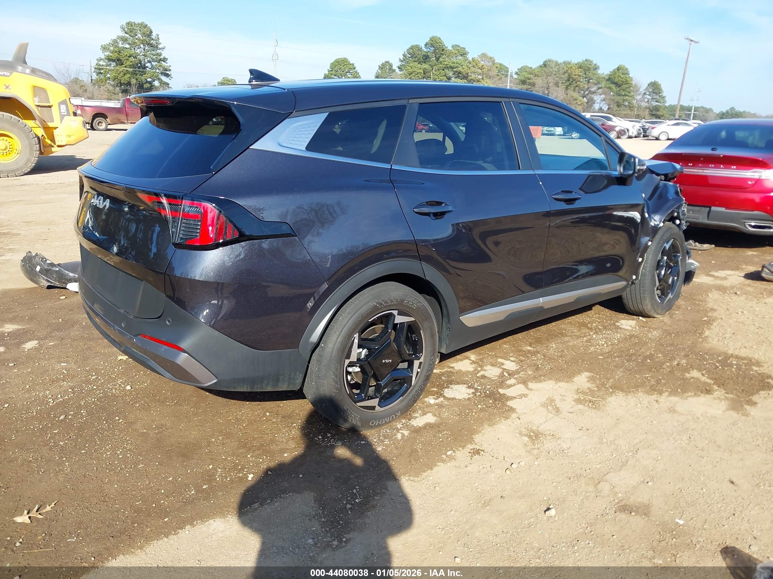 KIA SPORTAGE image 4