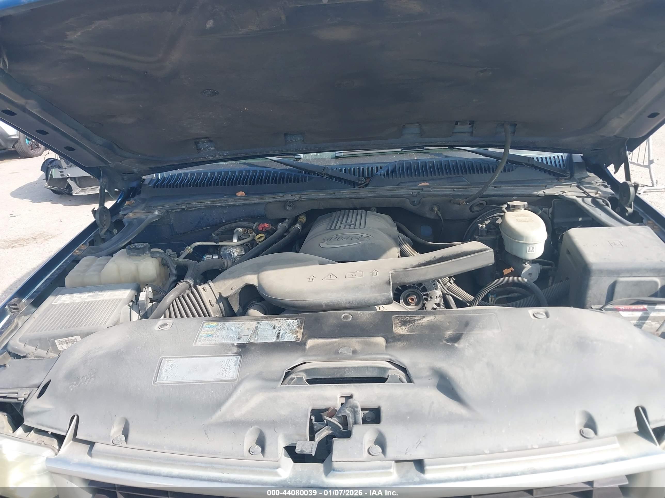 CHEVROLET TAHOE image 10