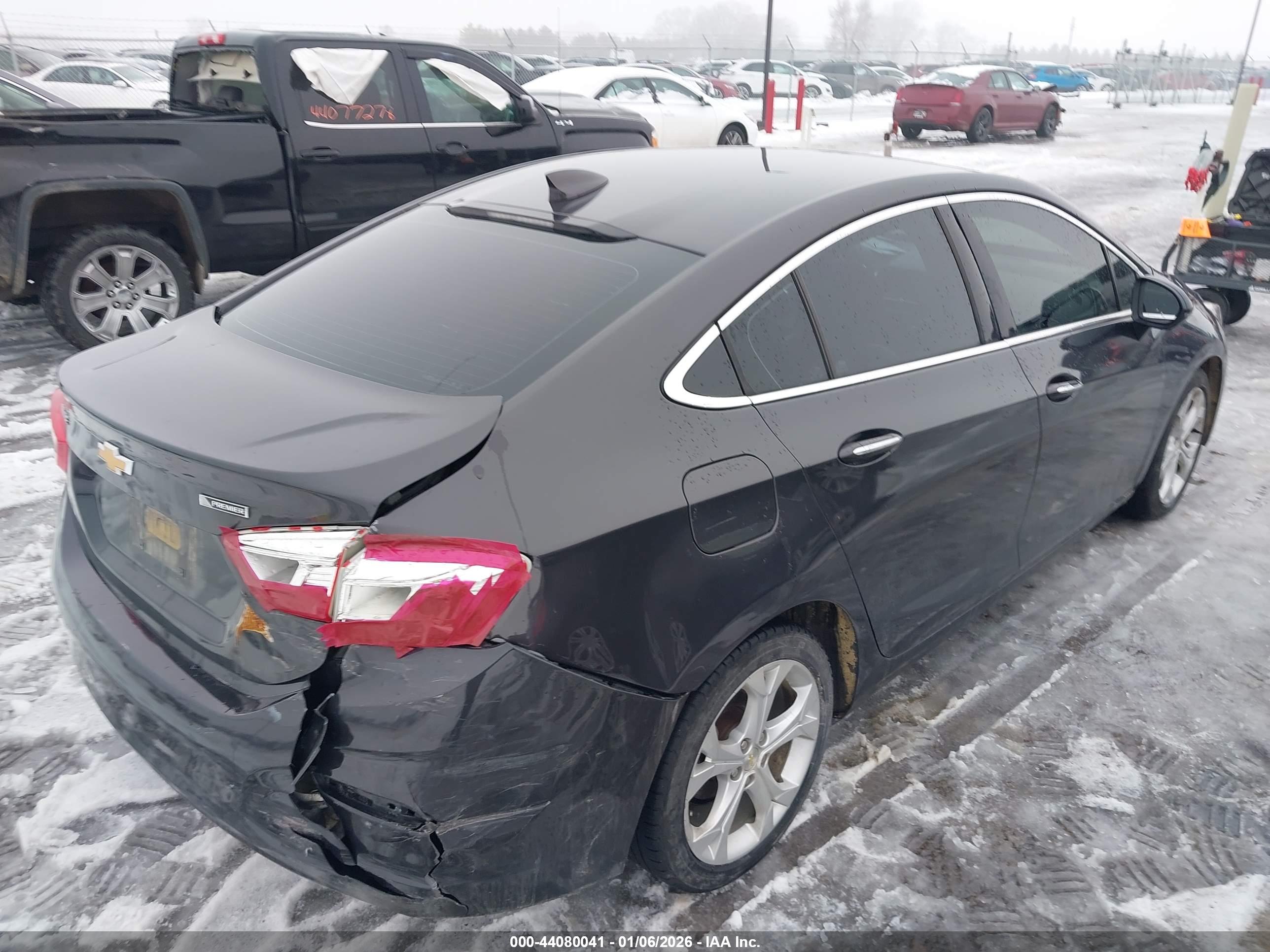 CHEVROLET CRUZE image 4