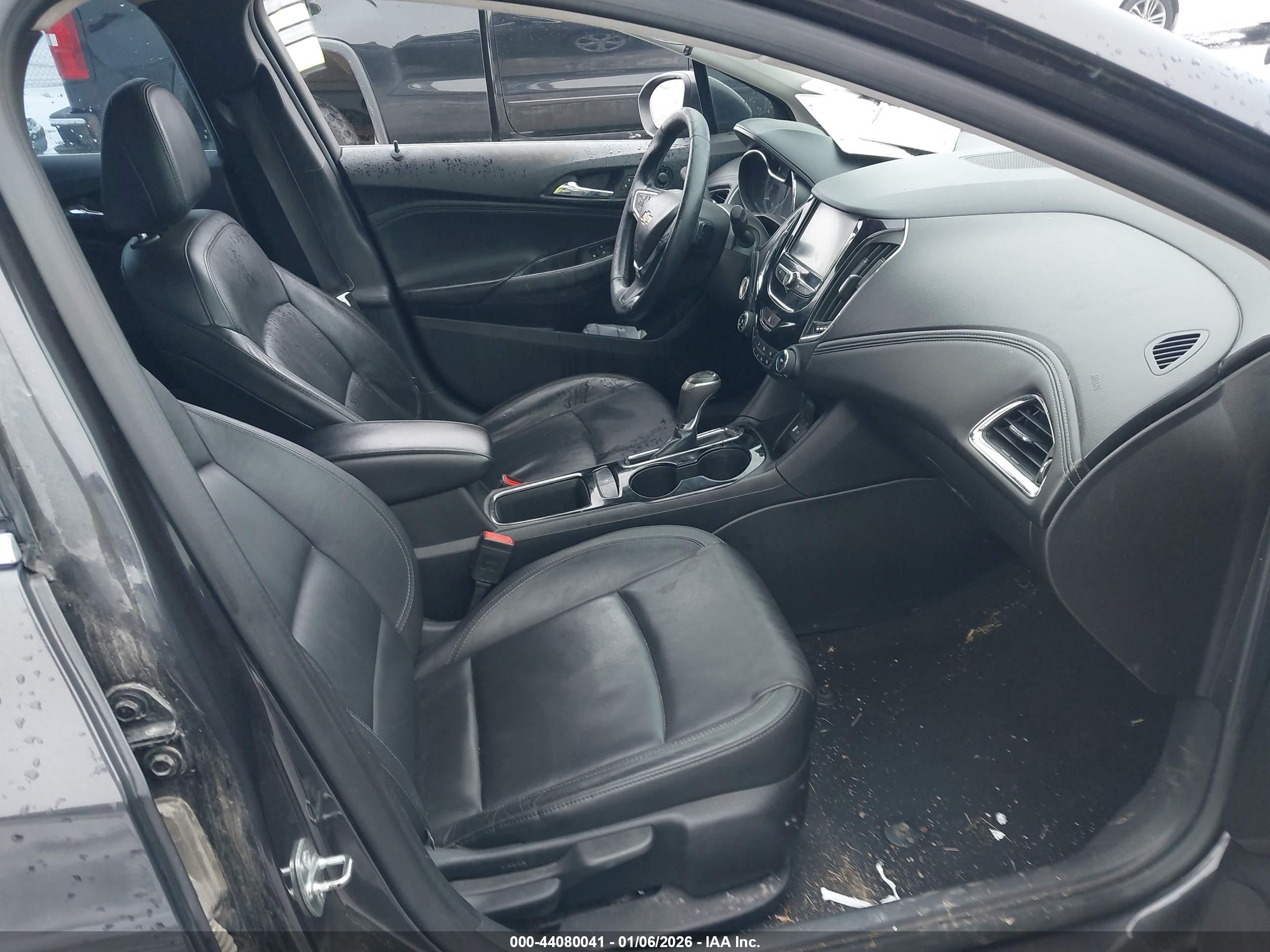 CHEVROLET CRUZE image 5