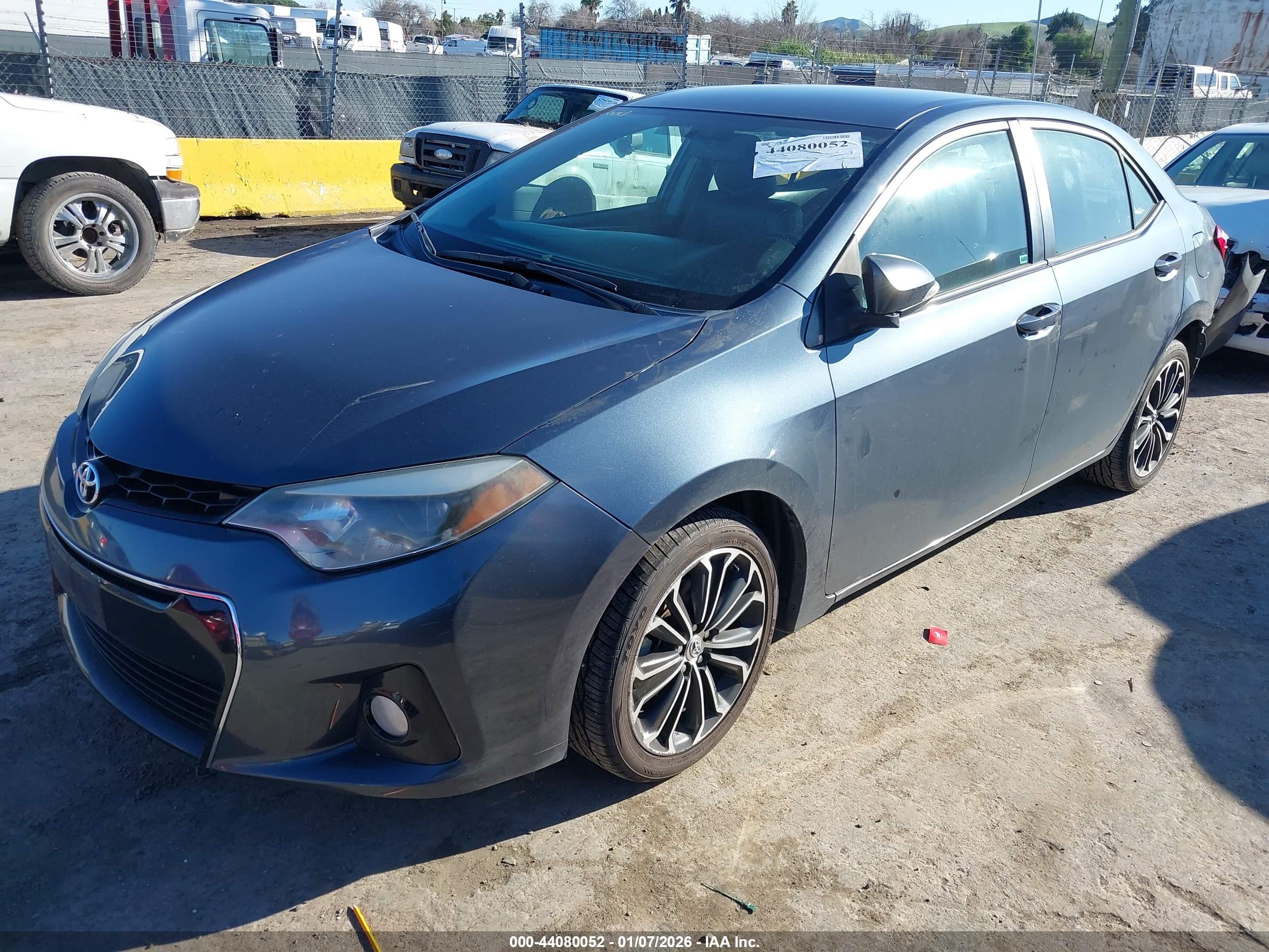 TOYOTA COROLLA image 2