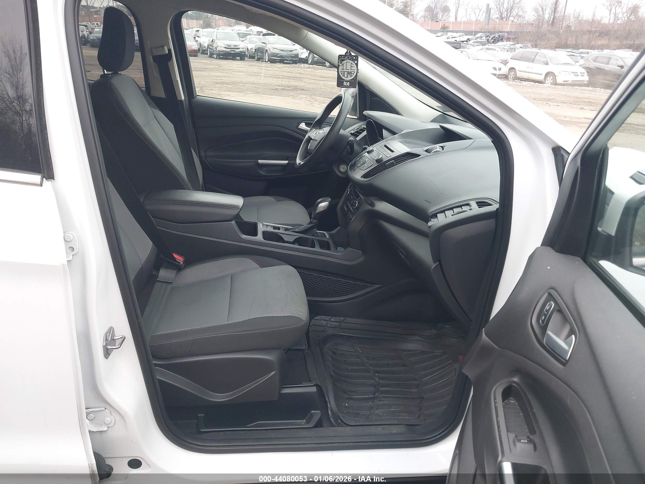 FORD ESCAPE image 5